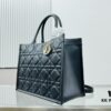 Dior New Arrival Tote Bag in Calfskin