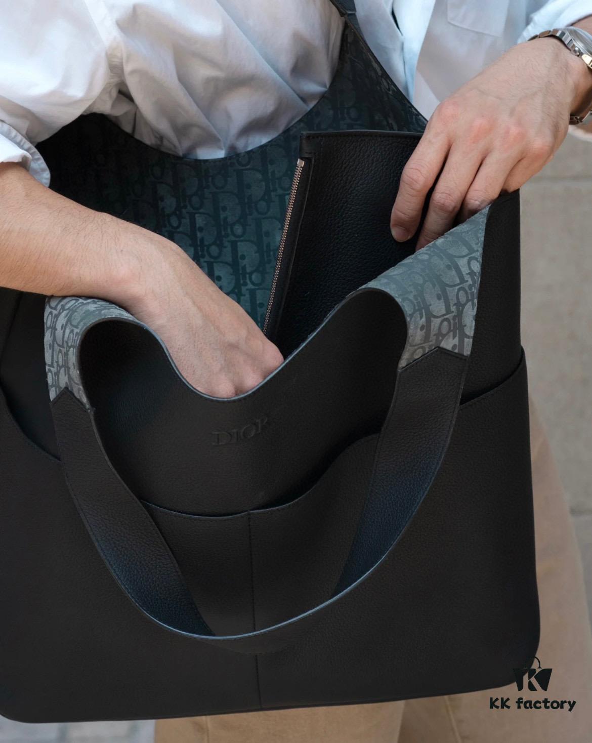 Dior Privé Handbag Fall 2025 – Refined and Elegant