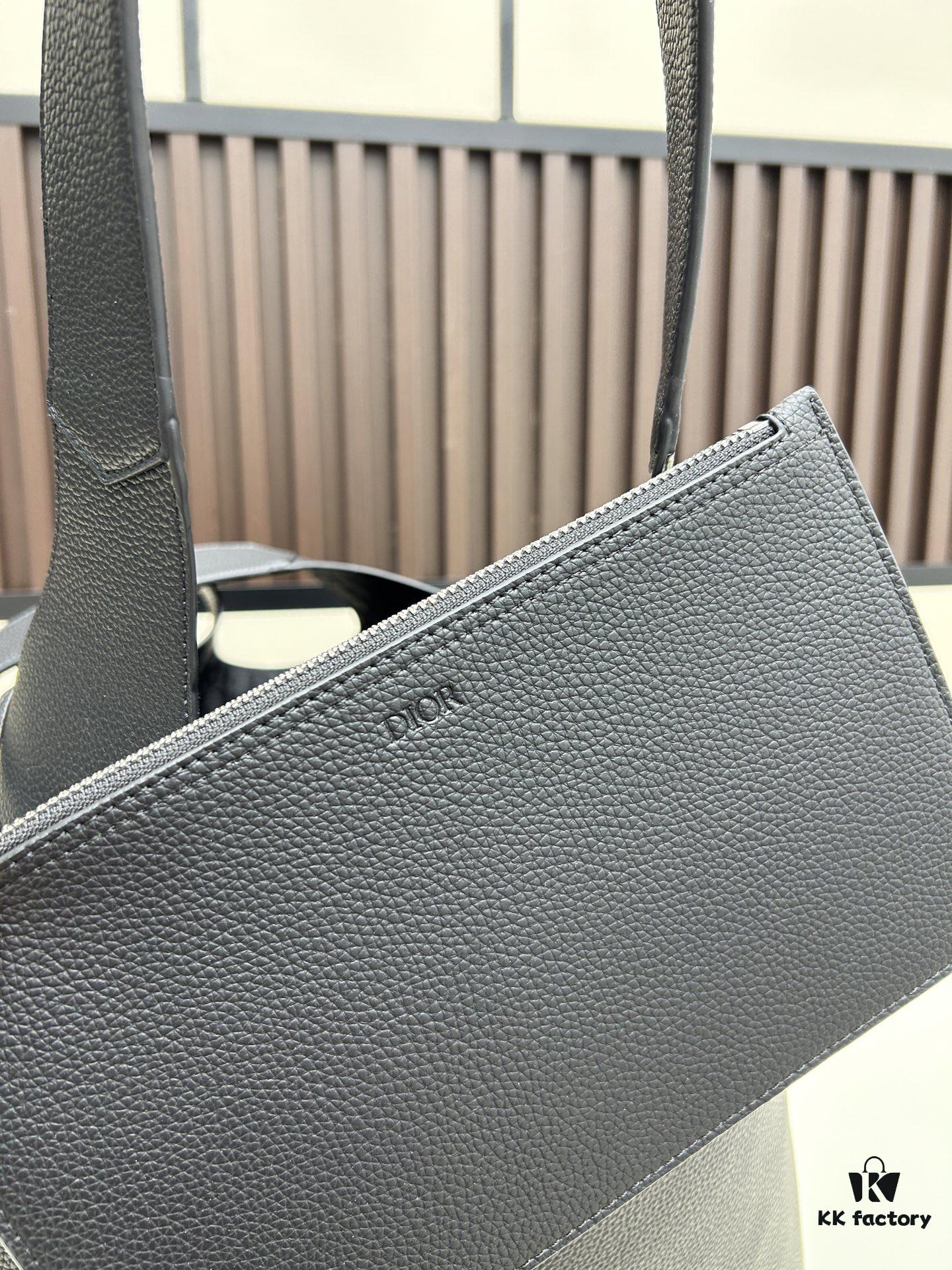 Dior Privé Handbag Fall 2025 – Exquisitely Elegant