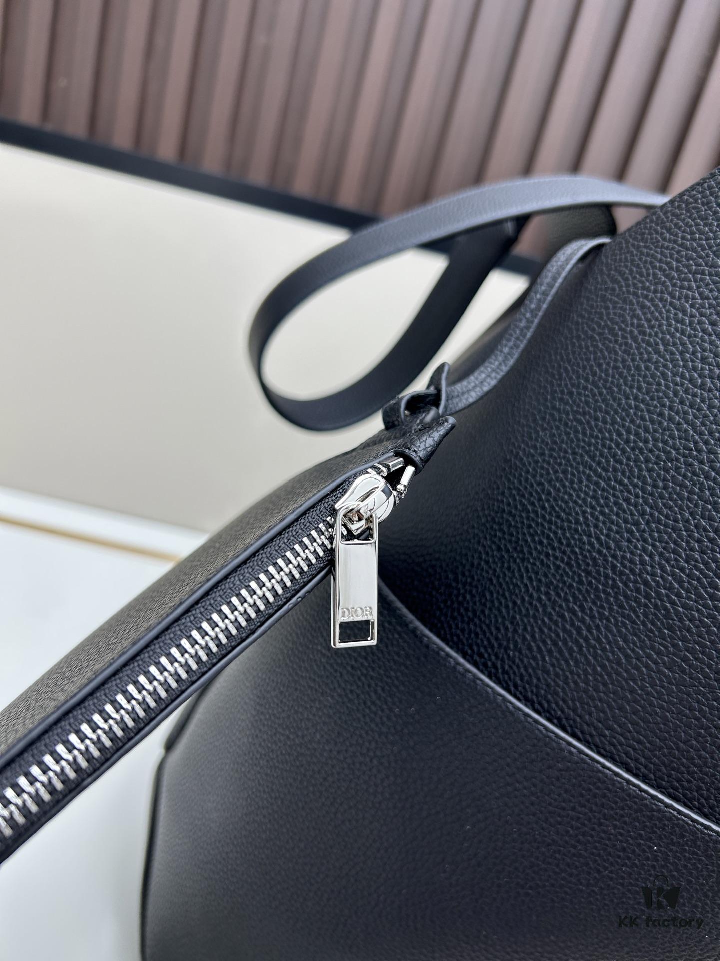 Dior Privé Handbag Fall 2025 – Exquisitely Elegant
