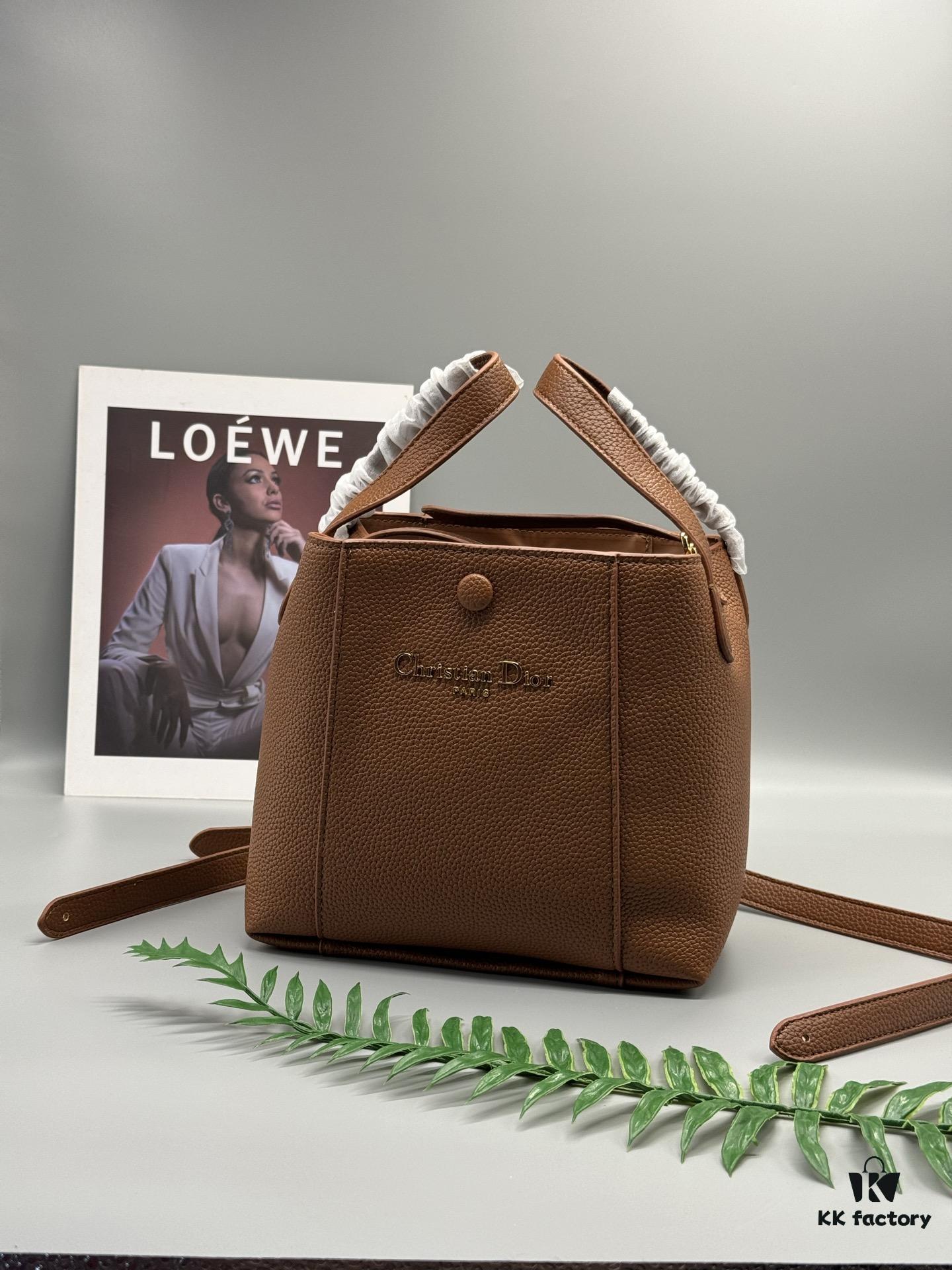 Dior New Signature Printed Bucket Bag 21*19*10cm