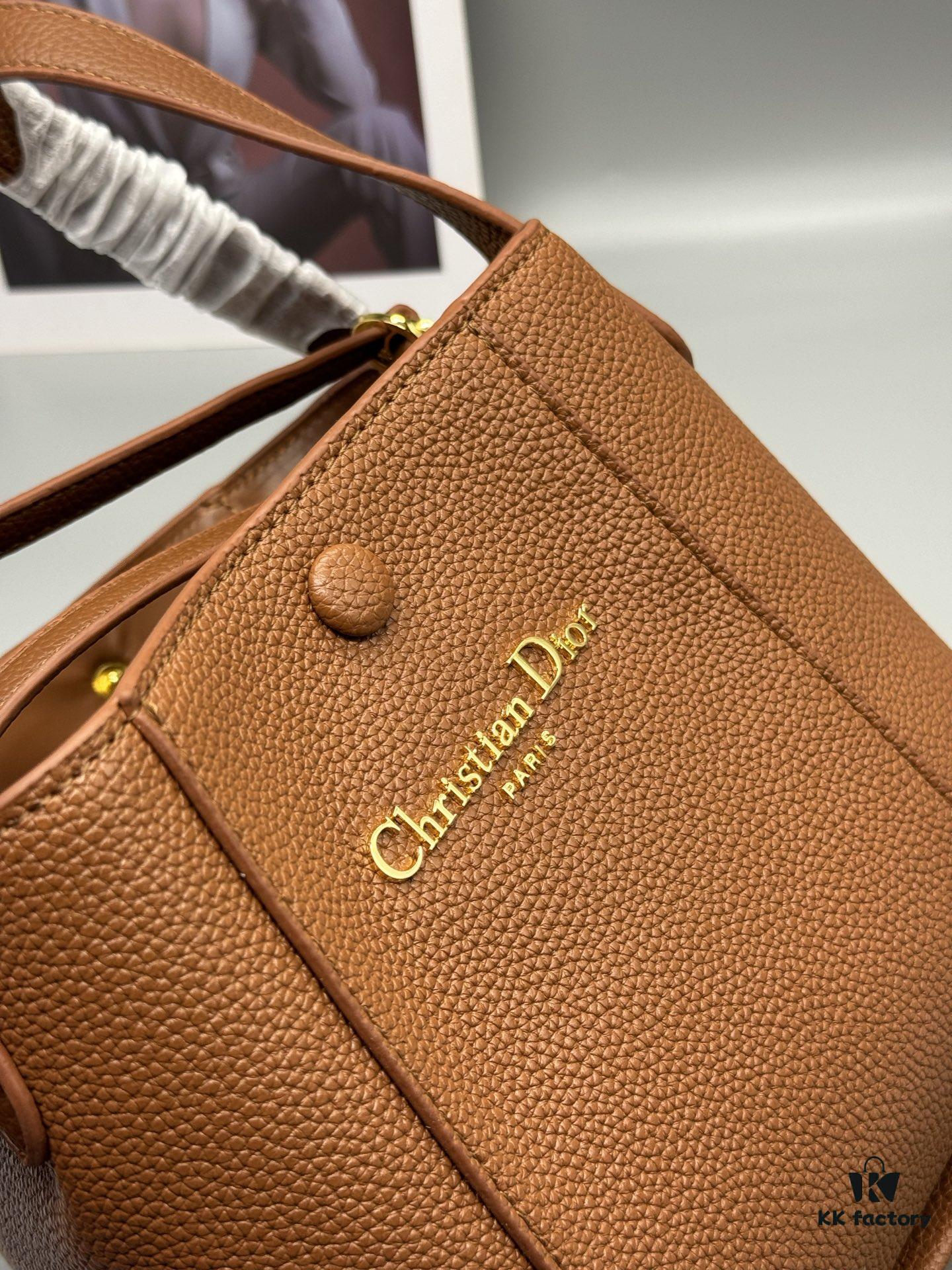 Dior New Signature Printed Bucket Bag 21*19*10cm