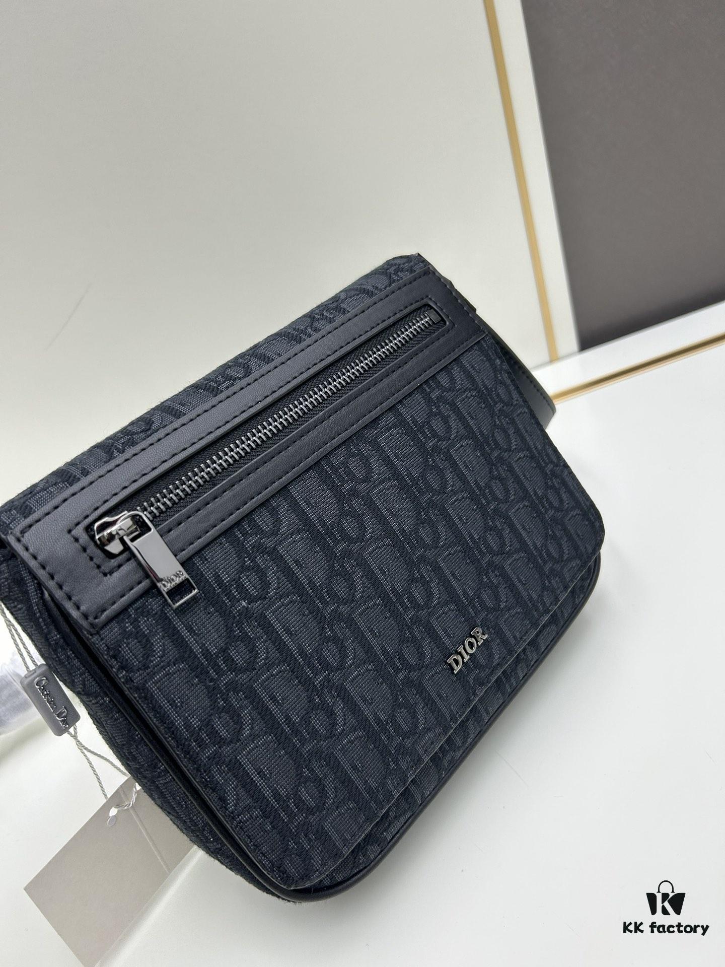 Dior Men's Messenger Bag from the 2024 Autumn Collection