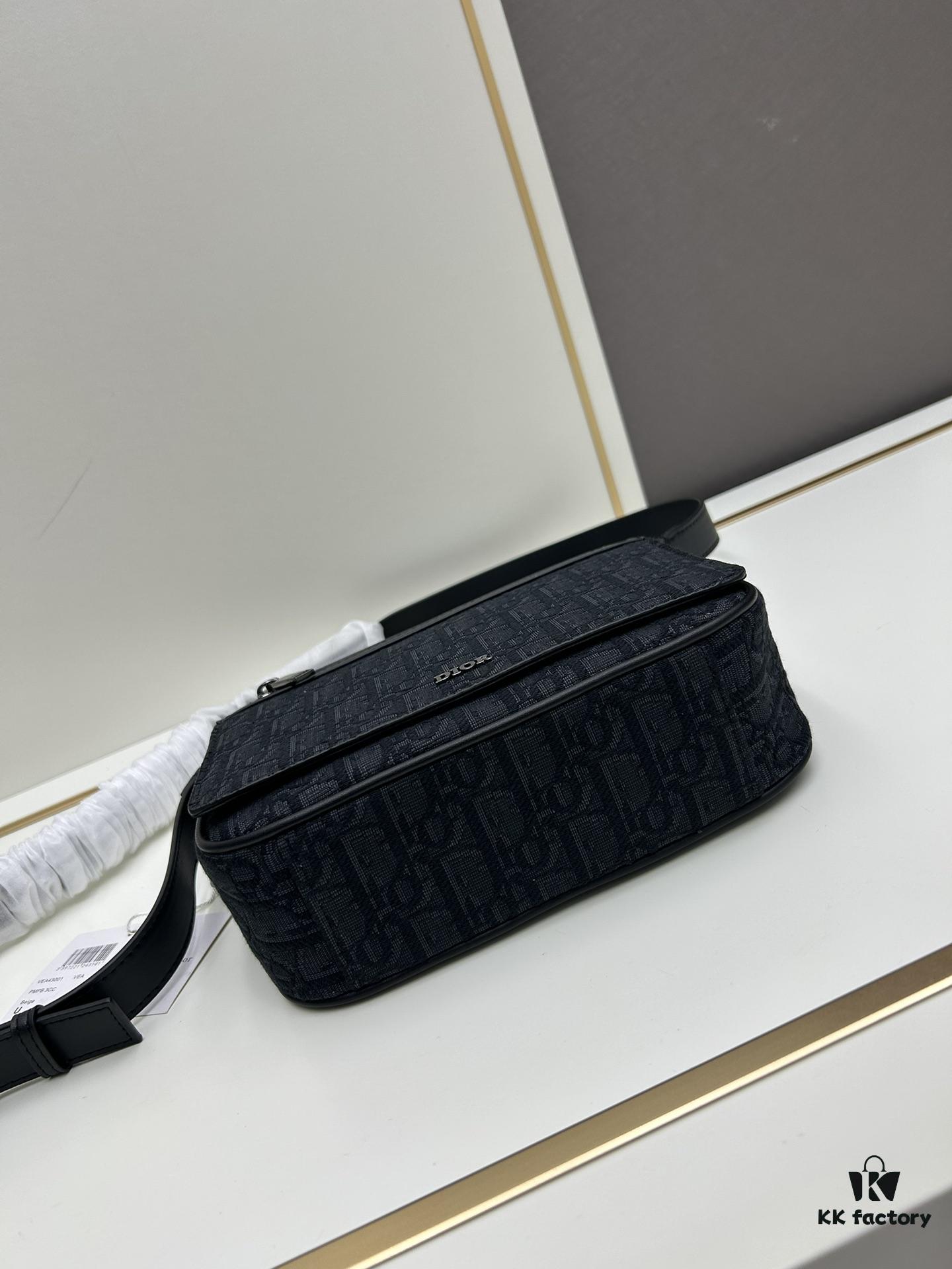 Dior Men's Messenger Bag from the 2024 Autumn Collection