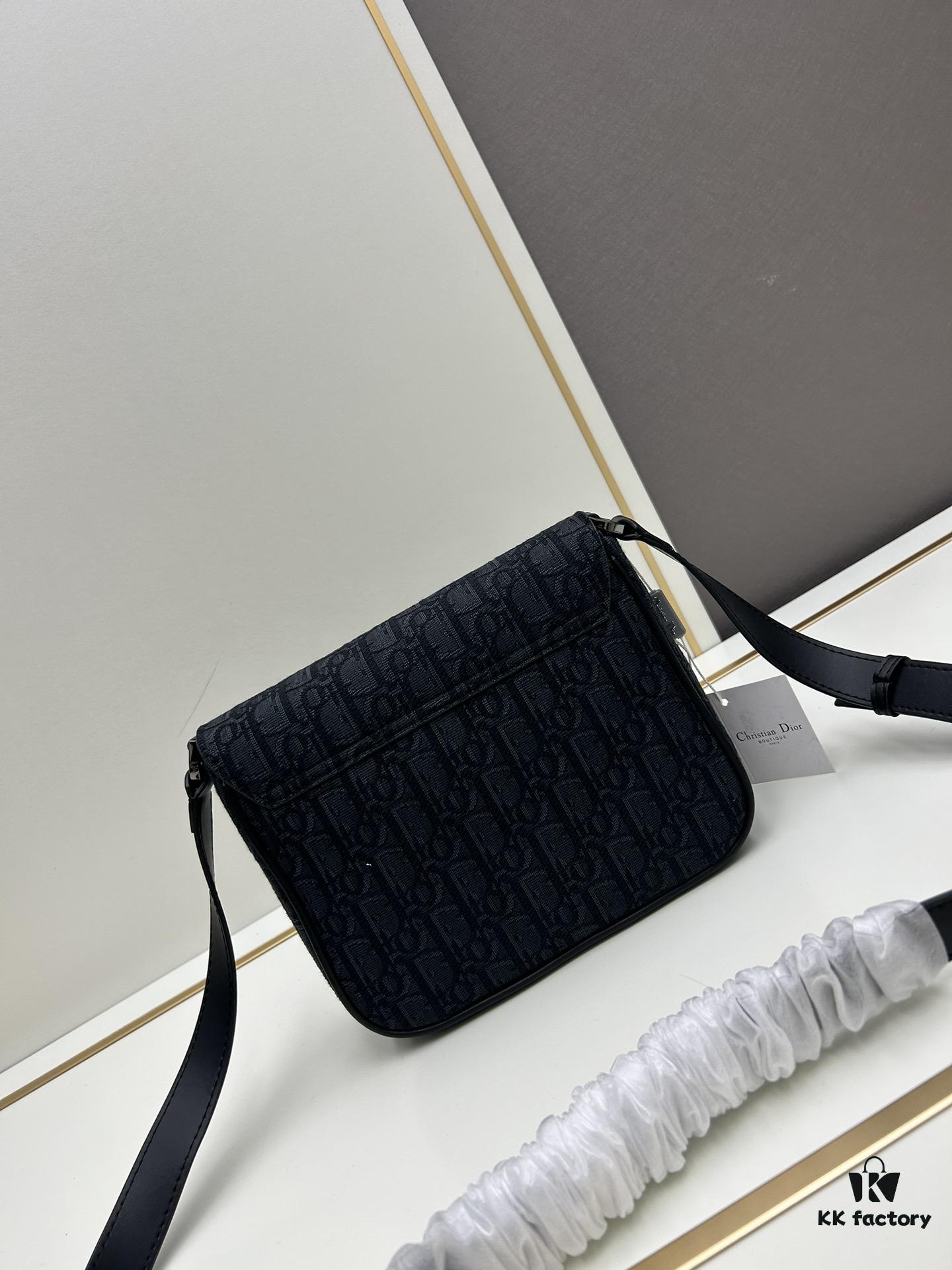 Dior Men's Messenger Bag from the 2024 Autumn Collection