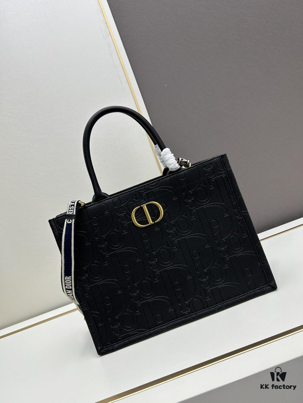 Dior High-Quality New Arrival Fall/Winter Large Book Tote Bag, Full Leather Embossed Design