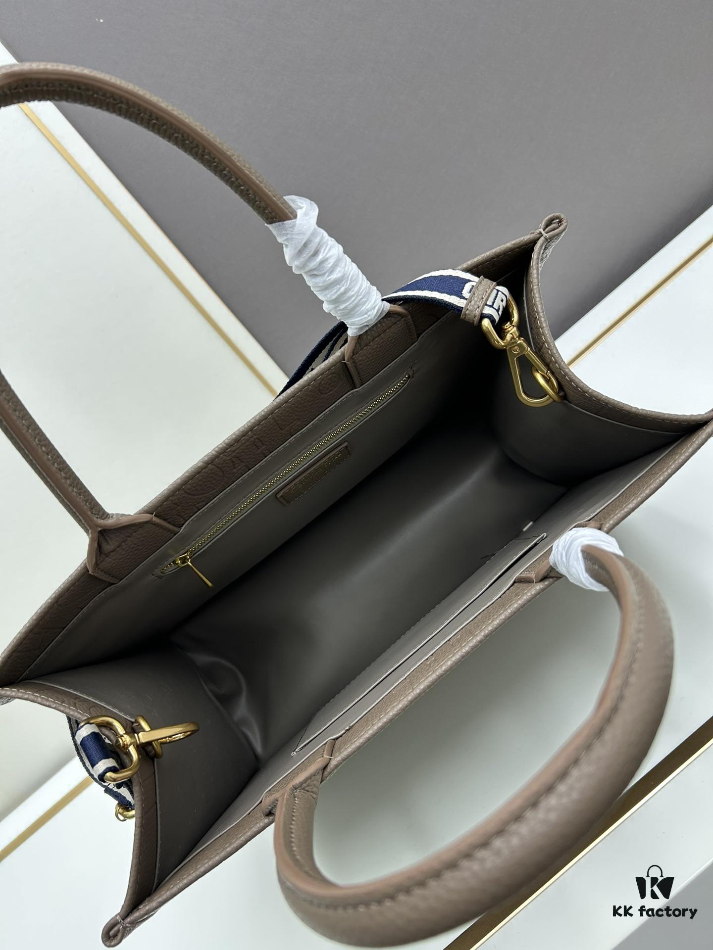 Dior High-Quality New Arrival Fall/Winter Collection - Large Book Tote Bag