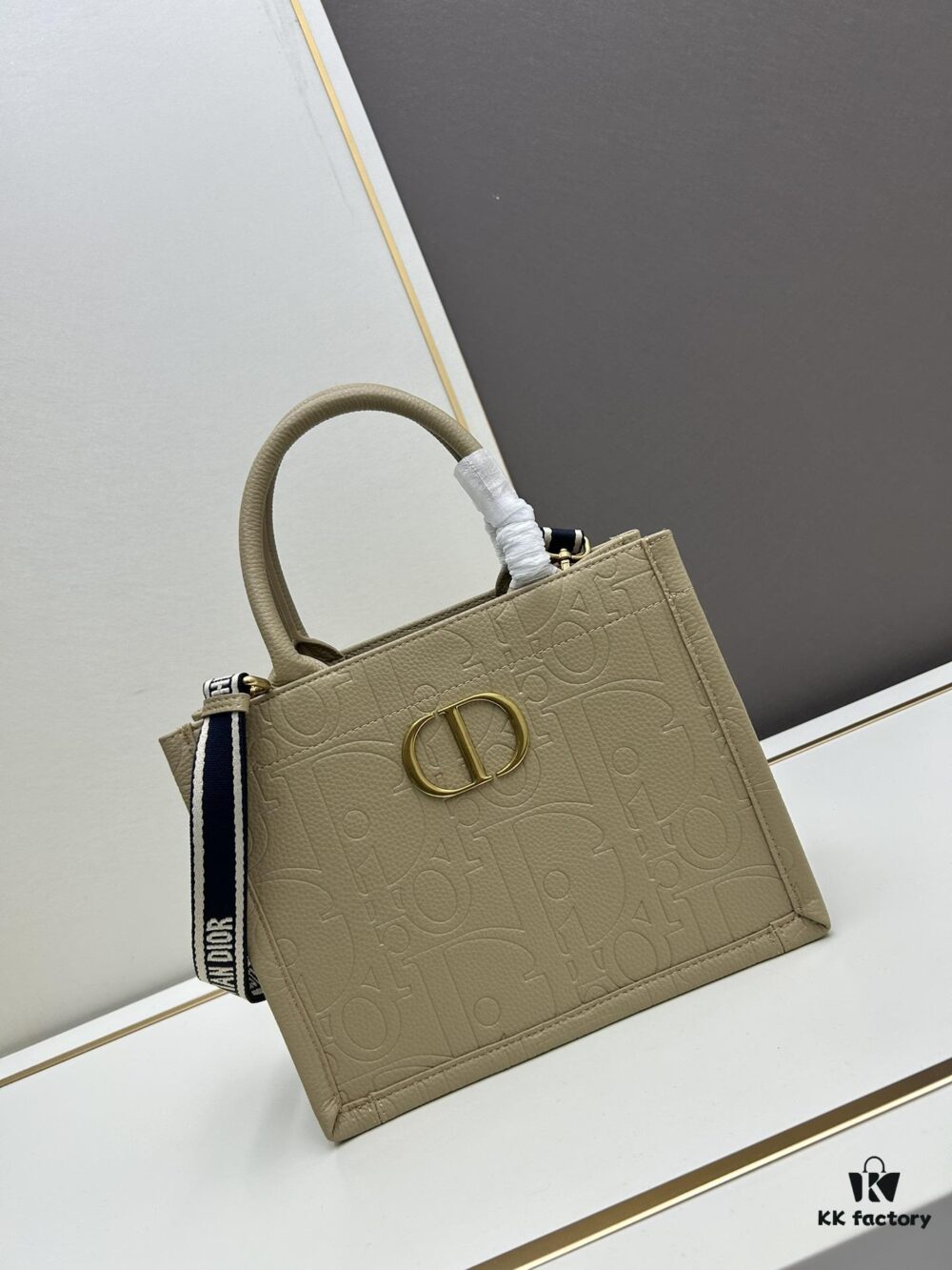 Dior High-Quality New Arrival Fall/Winter Collection Small Book Tote Bag