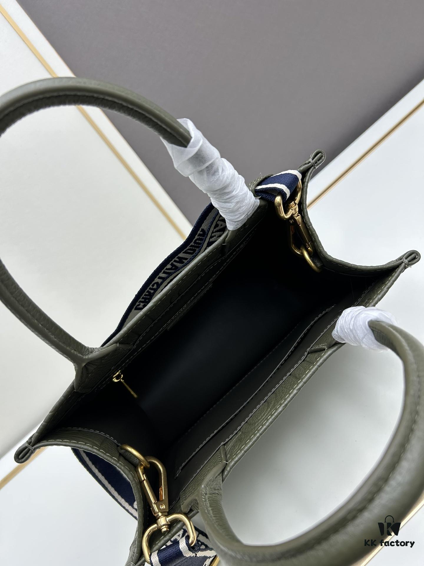 Dior High-Quality New Arrival Autumn-Winter Collection Small Book Tote Bag