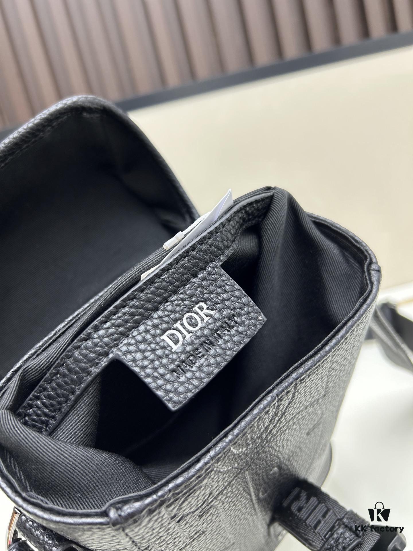 Dior Hit The Road Summer 2025 New Arrival Vertical Flip Messenger Bag in Black Oblique Print