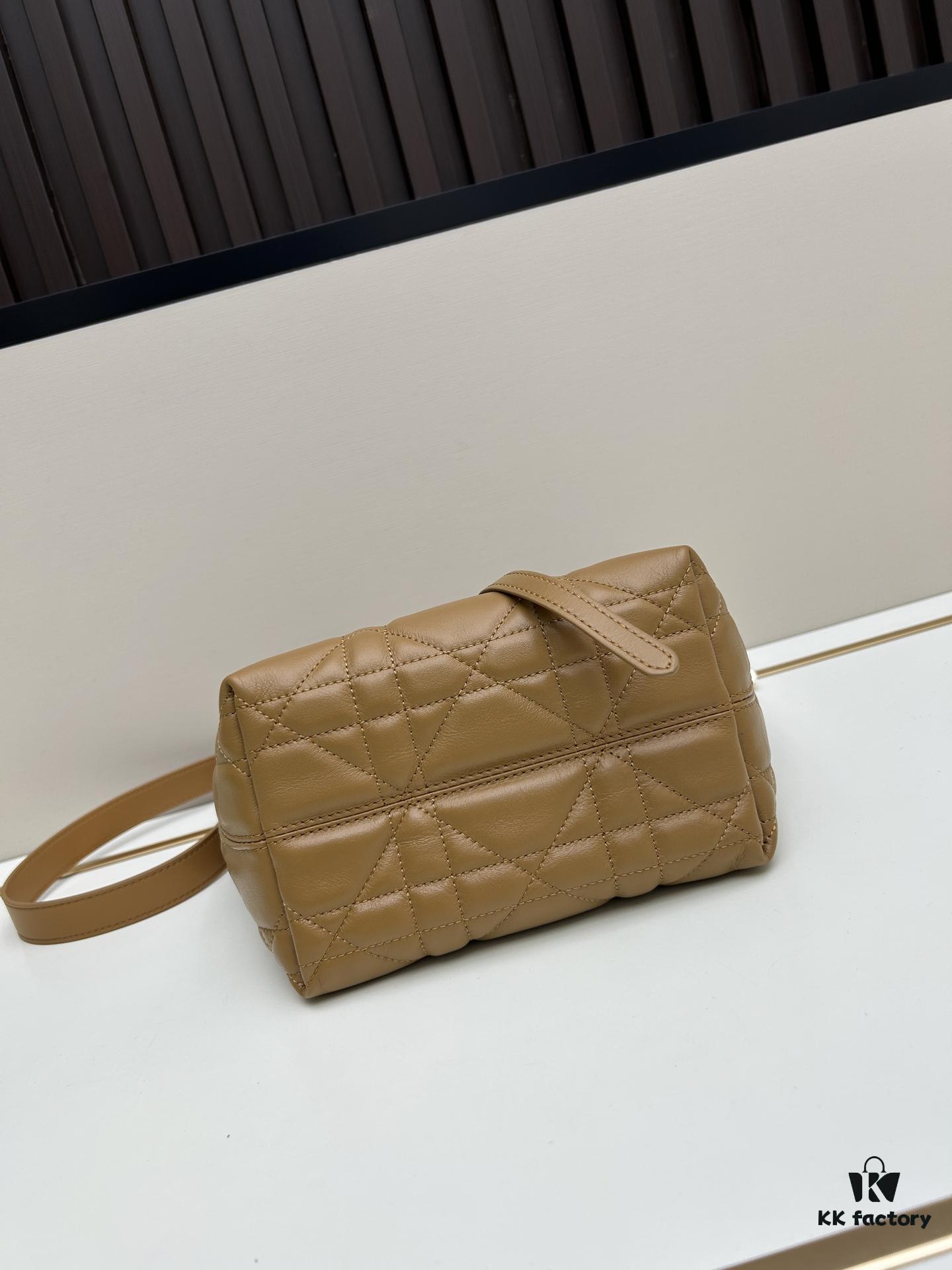 Large 360 and Small First-Layer Leather Dior Toujours Vertical Handbag