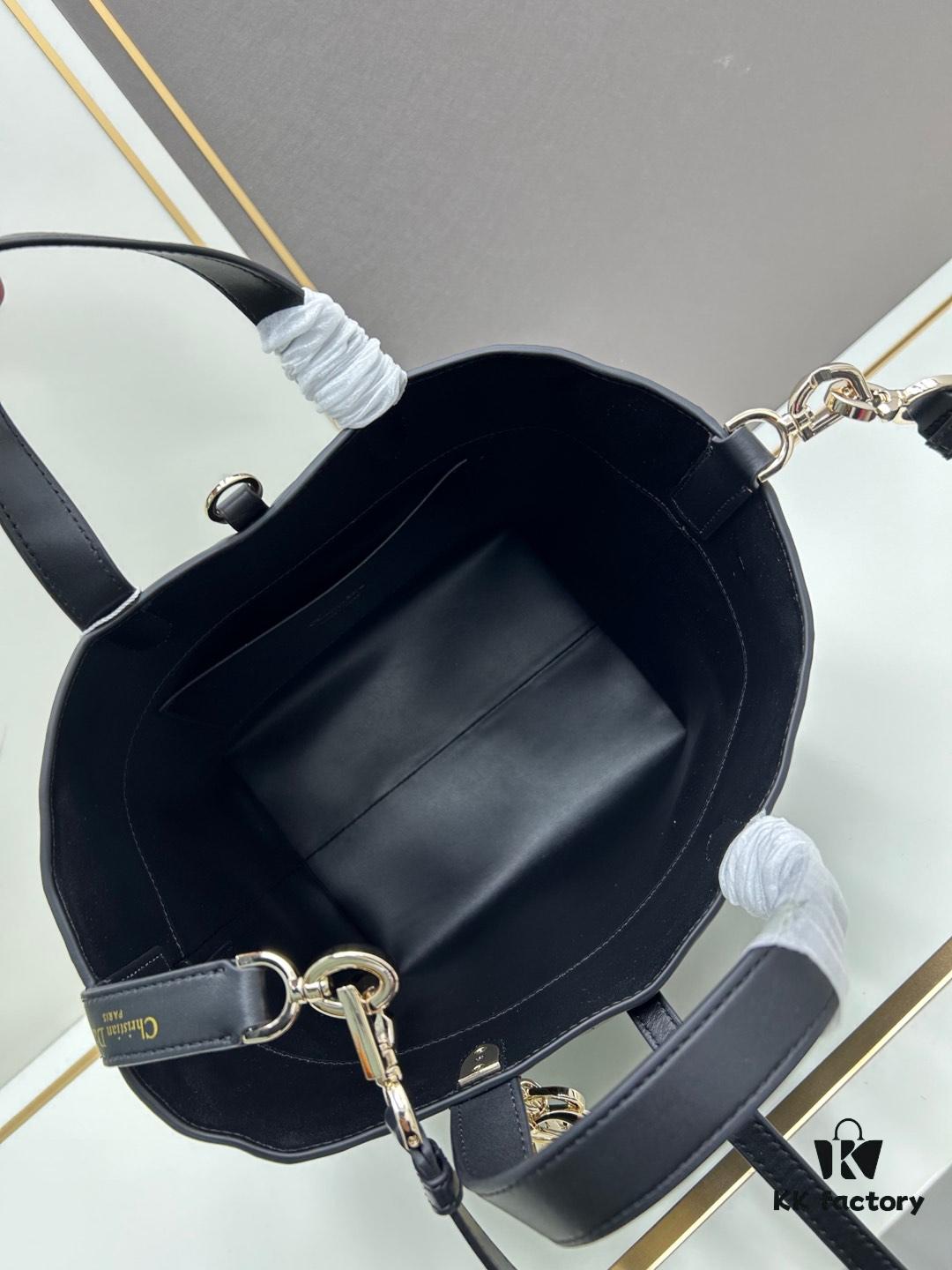 Medium and Small Dior Toujours Vertical Handbag in Carmine Beige Calfskin with Large Quilting