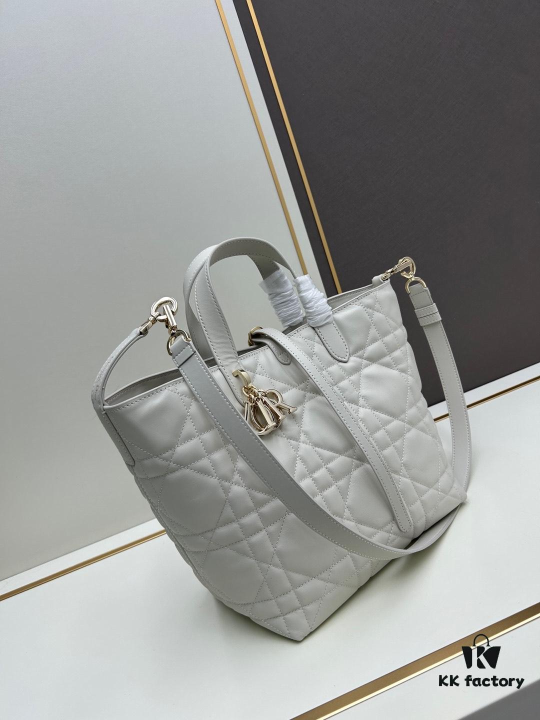 Medium and Small Dior Toujours Vertical Handbag in First-Layer Calfskin with Large Quilting
