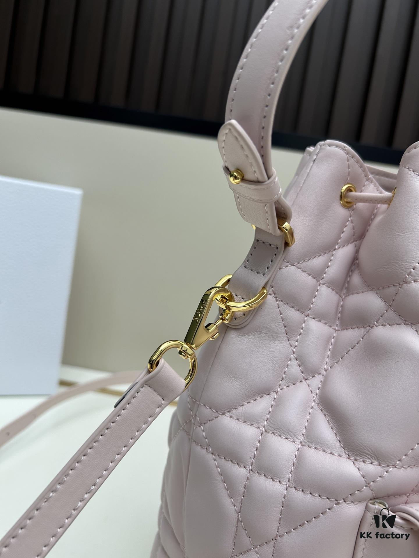 Large DIOR Caro Bucket Bag – New Arrival from the 2025 Autumn Ready-to-Wear Collection