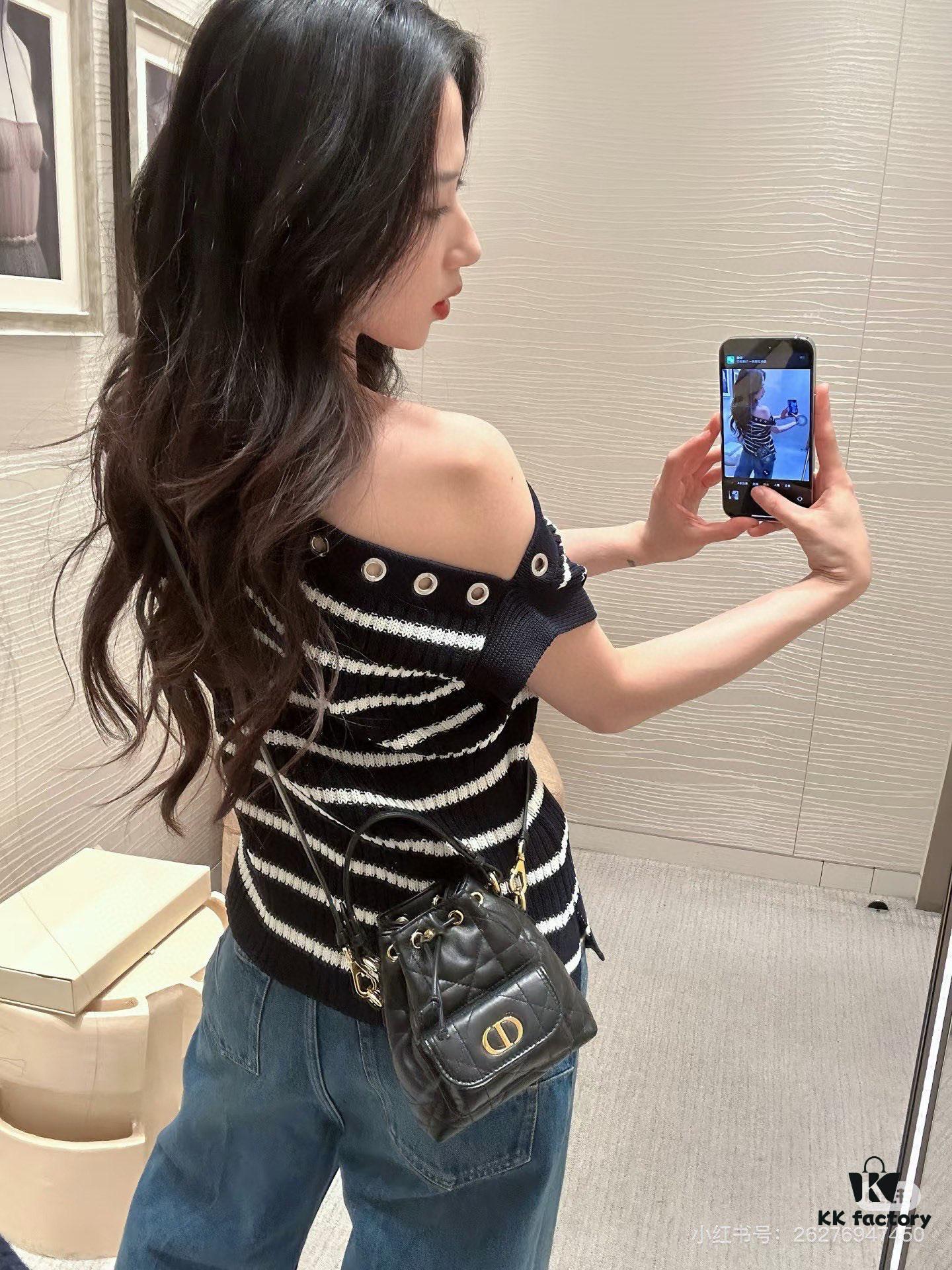 Dior Caro Small Bucket Bag from the Fall 2025 Ready-to-Wear Collection