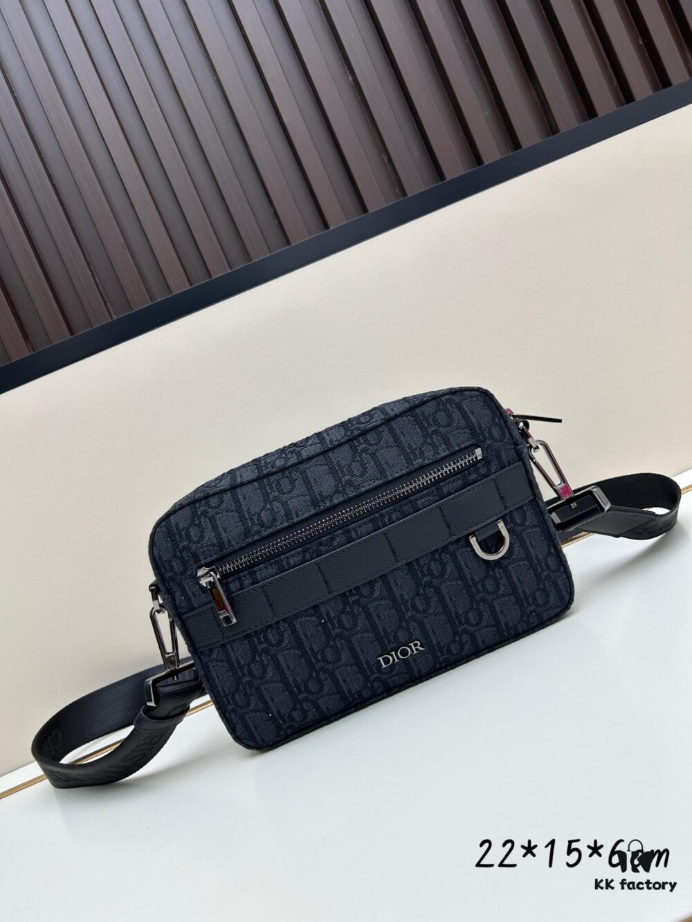 Safari Handbag (with Shoulder Strap)