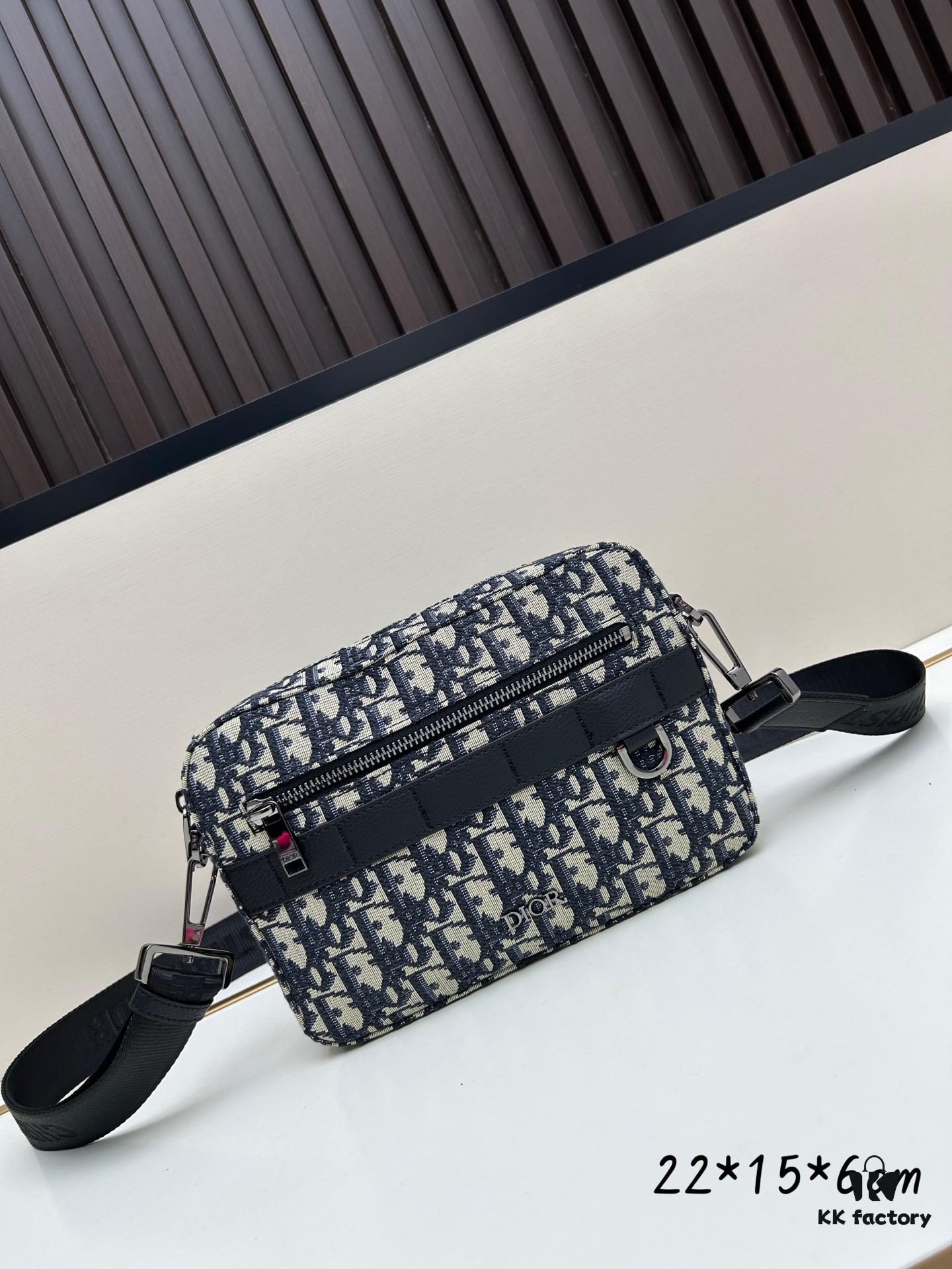 Safari Handbag (with Shoulder Strap)