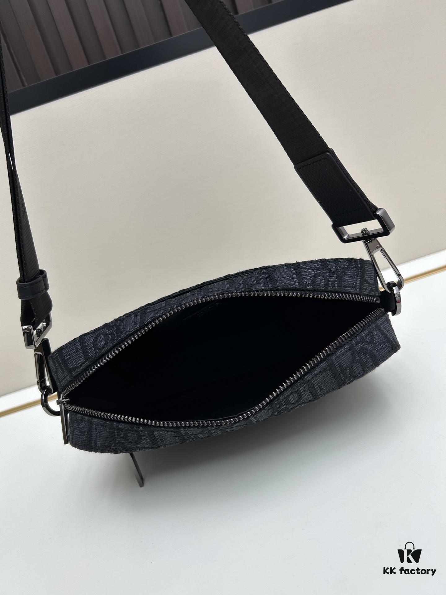 Safari Handbag (with Shoulder Strap)