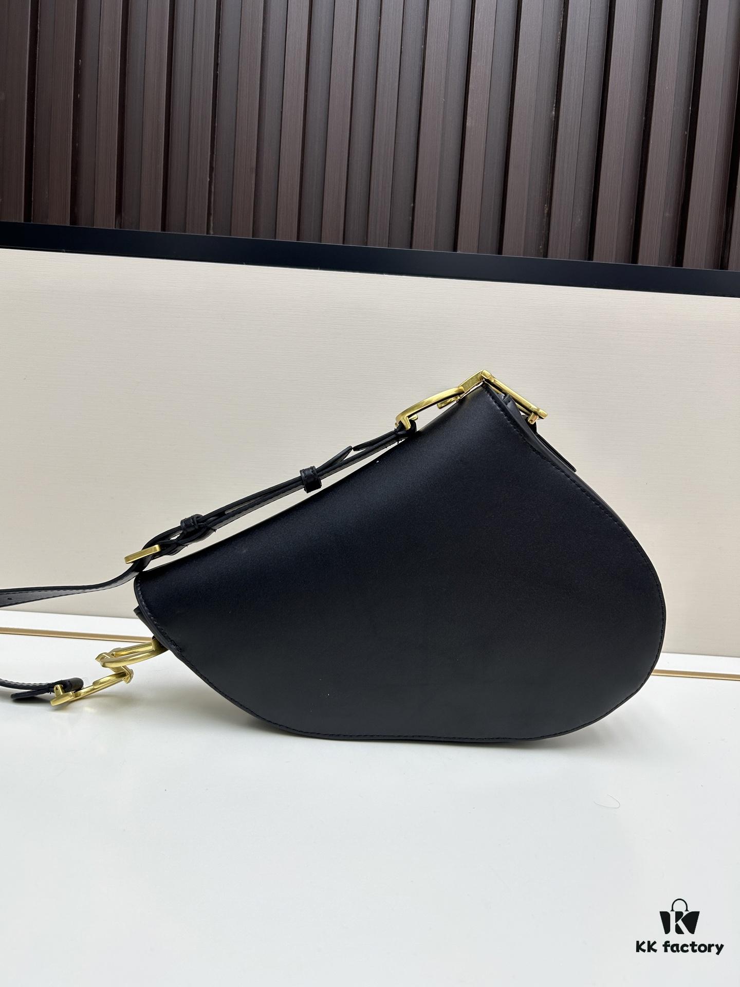 Soft Saddle Hobo Bag