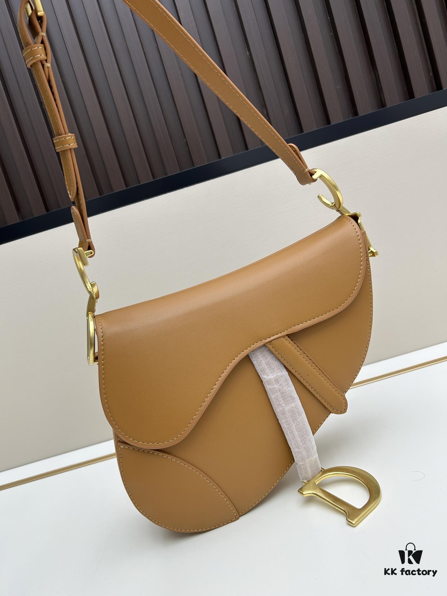 Soft Saddle Hobo Bag