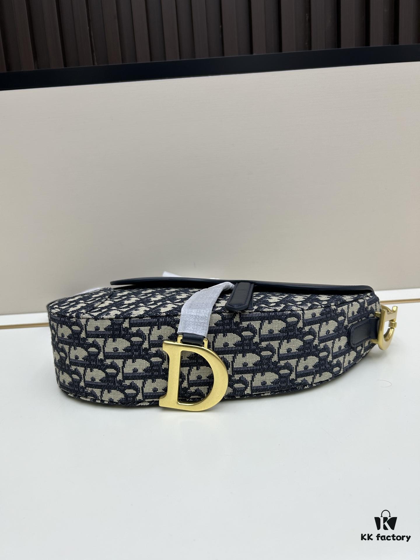 Soft Saddle Hobo Bag