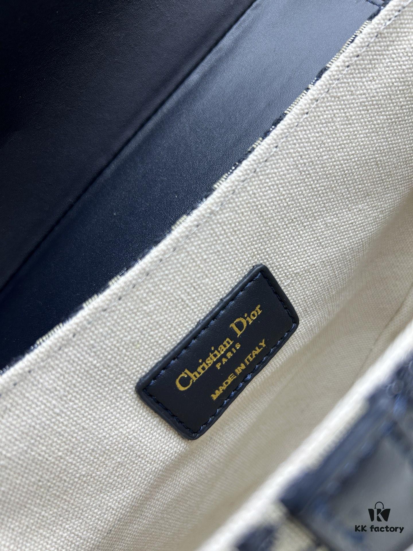 Soft Saddle Hobo Bag