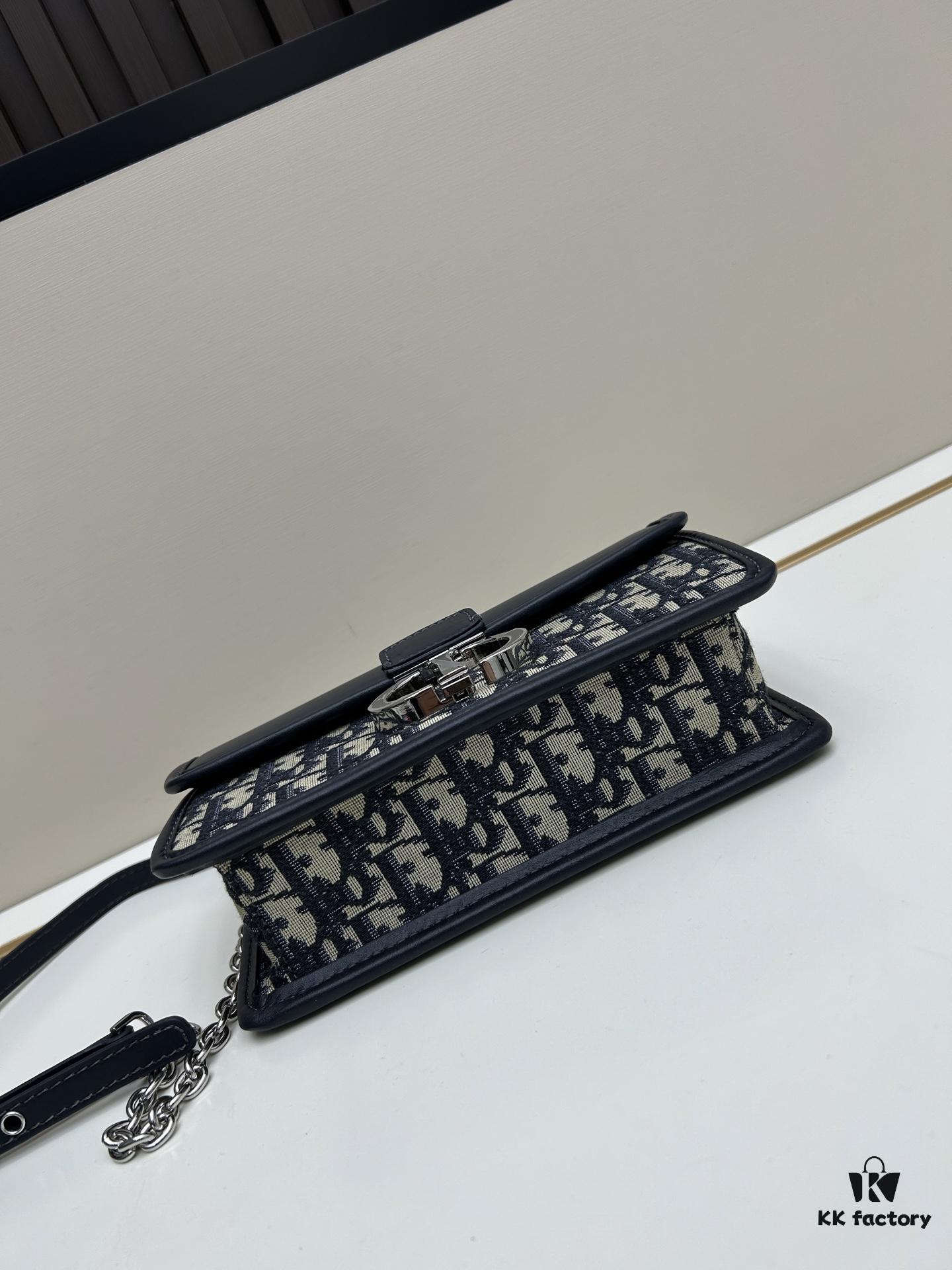 Small Size Authentic Silver Hardware Dior 30 Montaigne Bag with Box