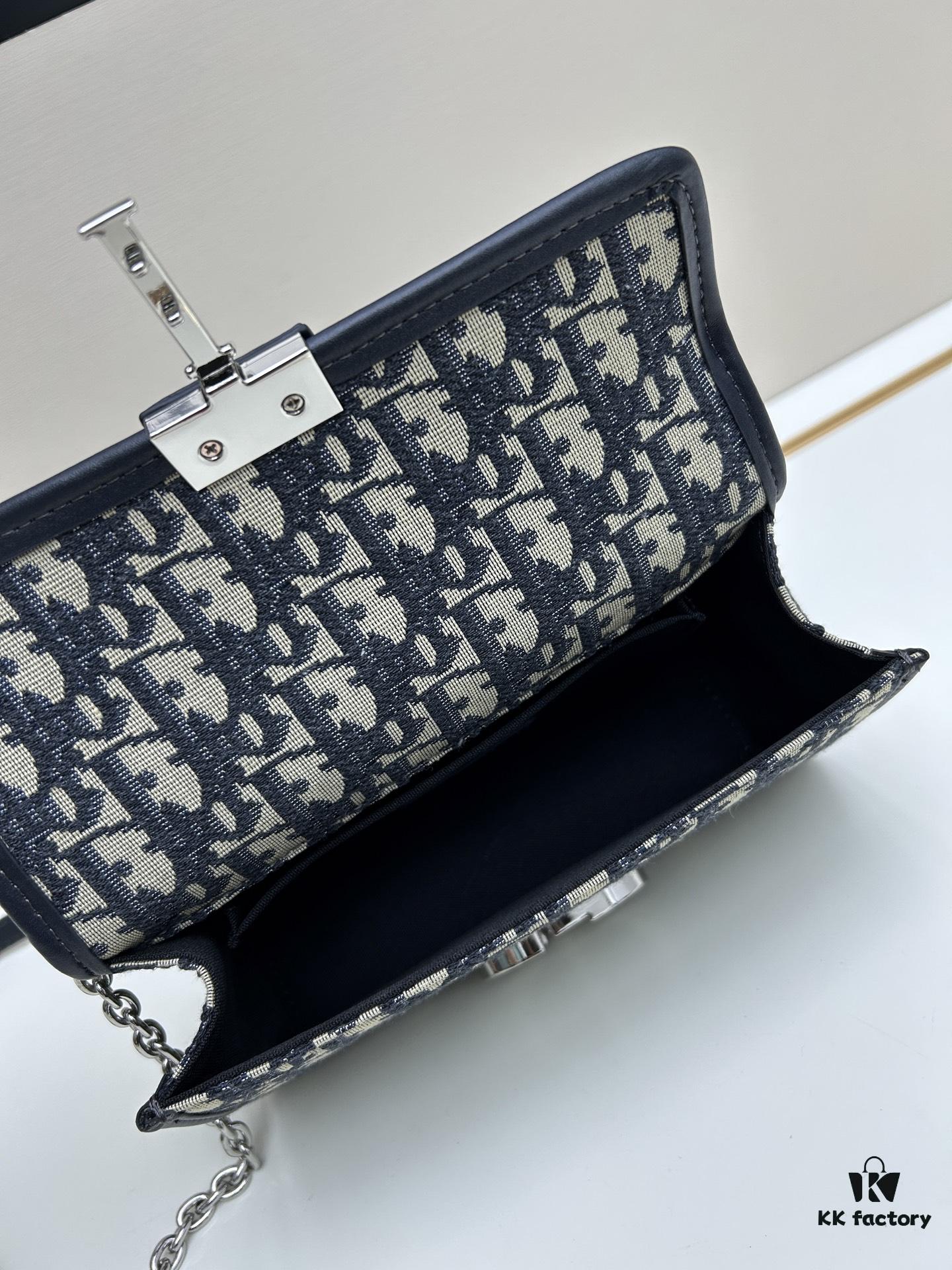 Small Size Authentic Silver Hardware Dior 30 Montaigne Bag with Box