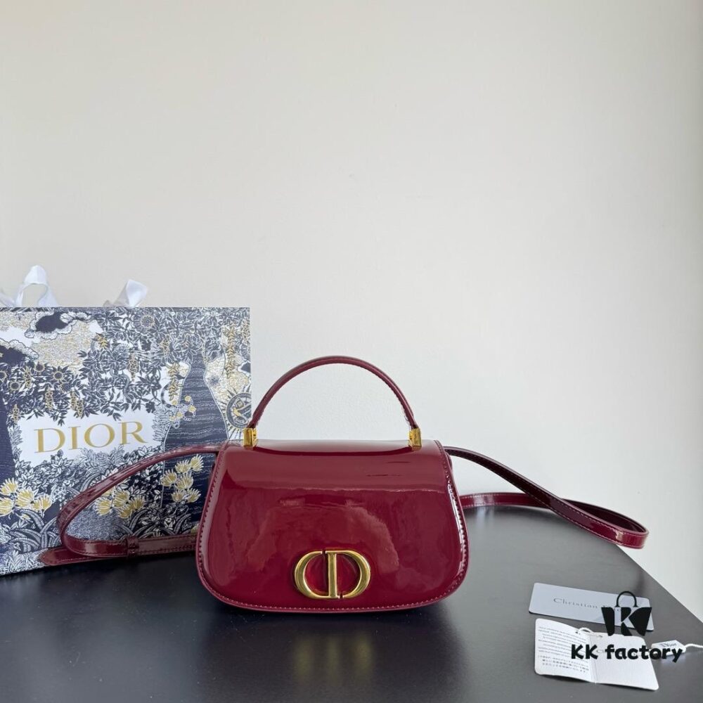 Small 30 Montaigne Avenue Top Handle Bag in Patent Lambskin