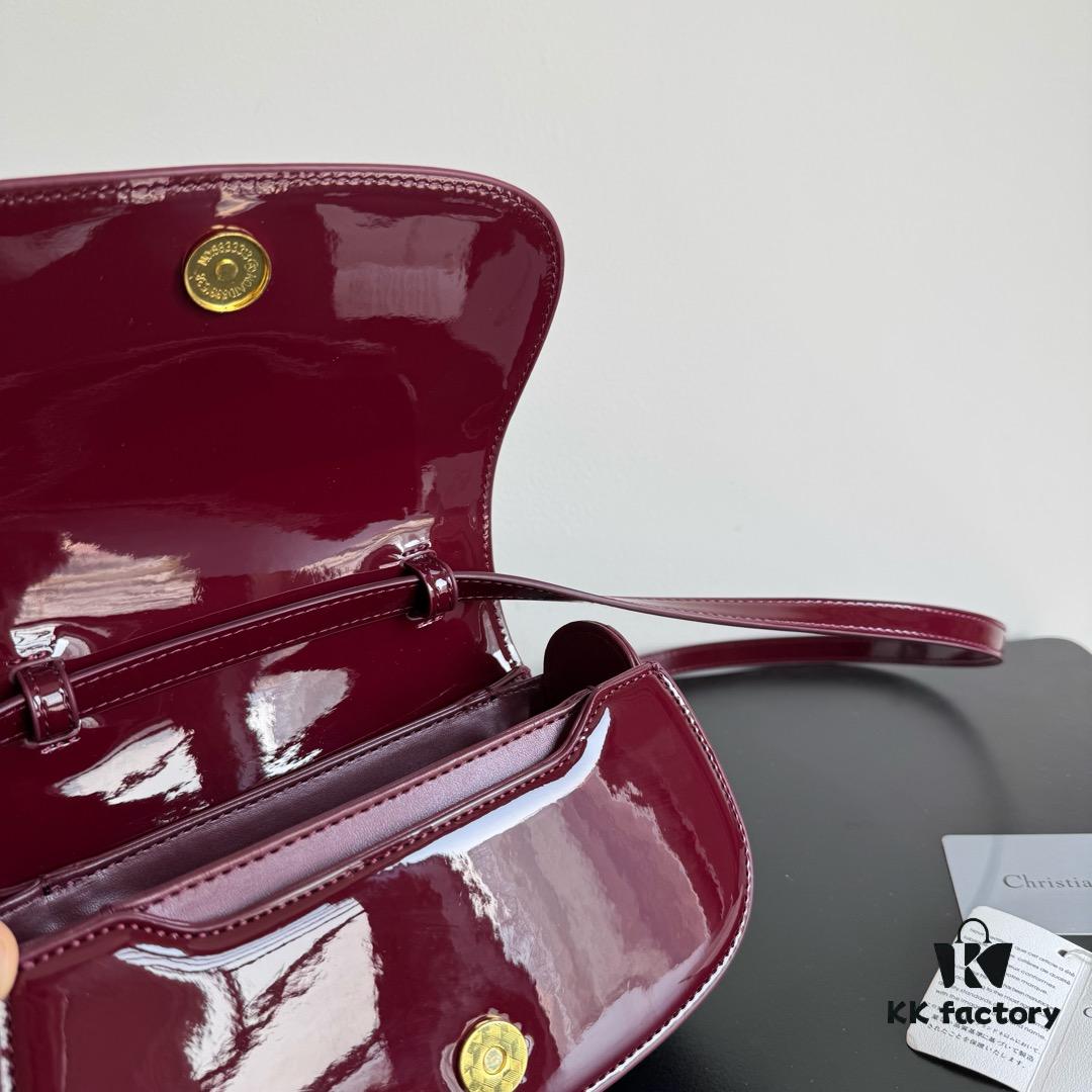 Small 30 Montaigne Avenue Top Handle Bag in Patent Lambskin