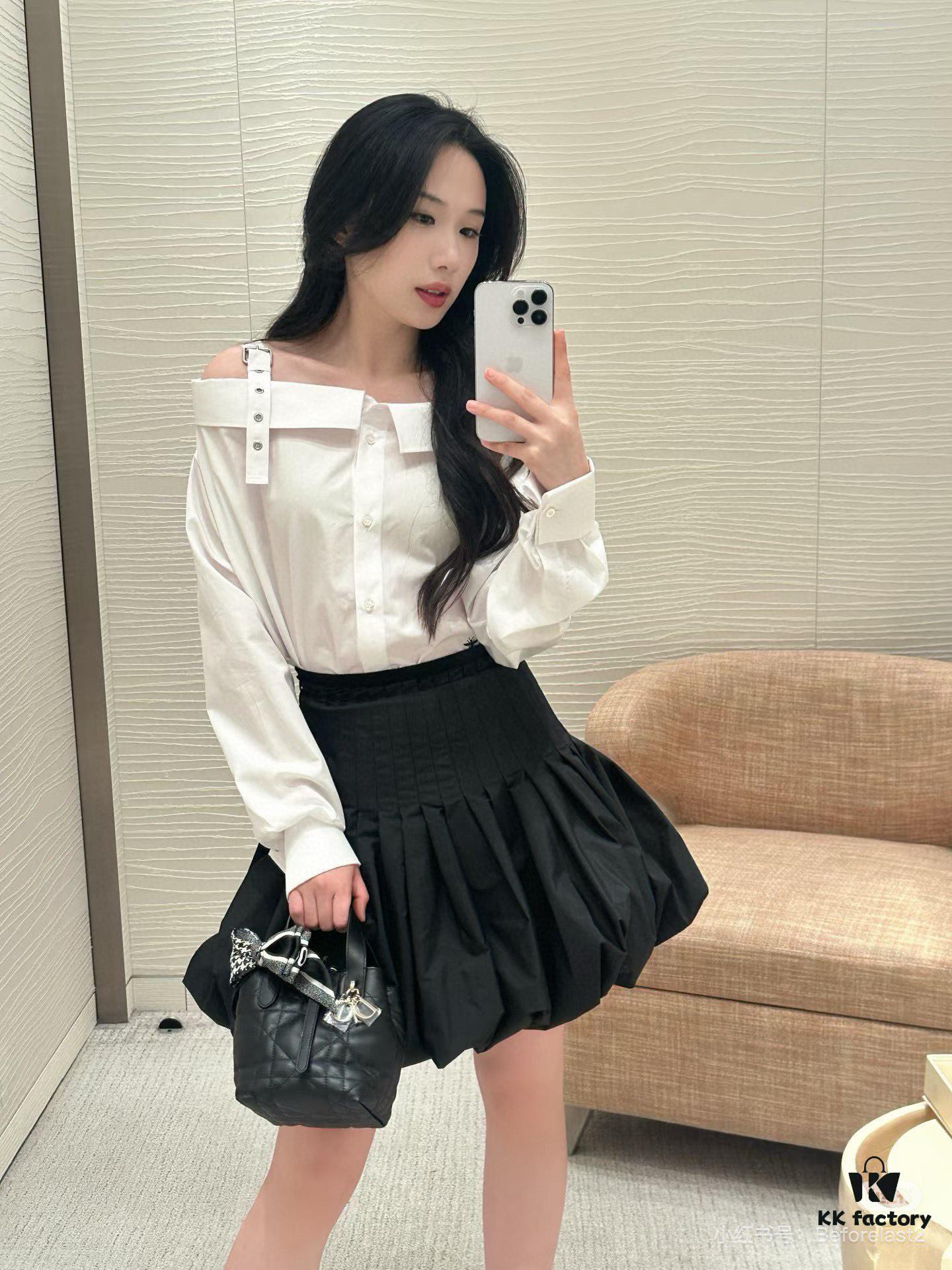 Dior Toujours Vertical Handbag in Blush Beige Calfskin Leather with Cannage Stitching