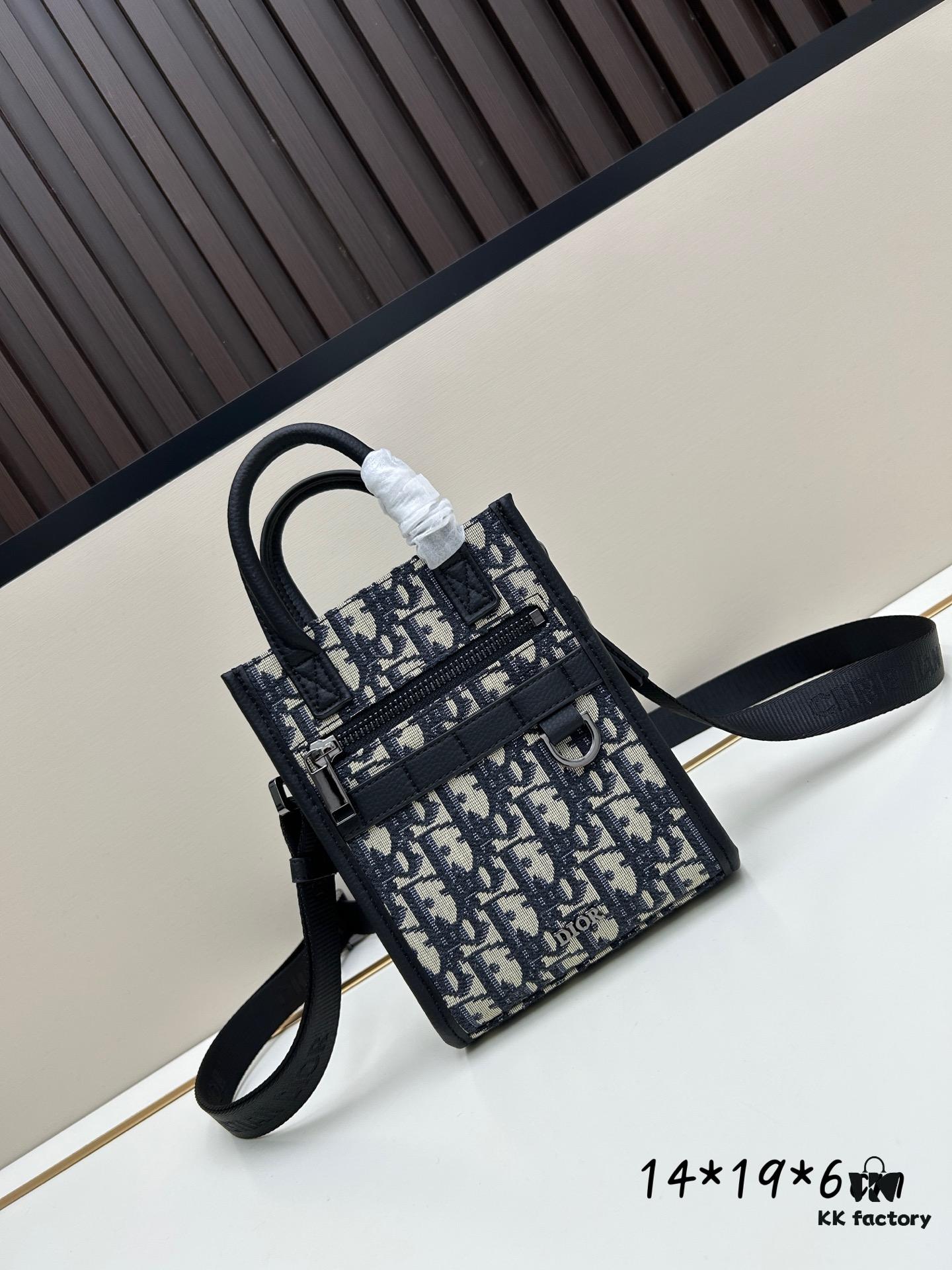 Dior - Latest Dior Counter New Handbag 😄 Official Website Synchronized, Original Quality