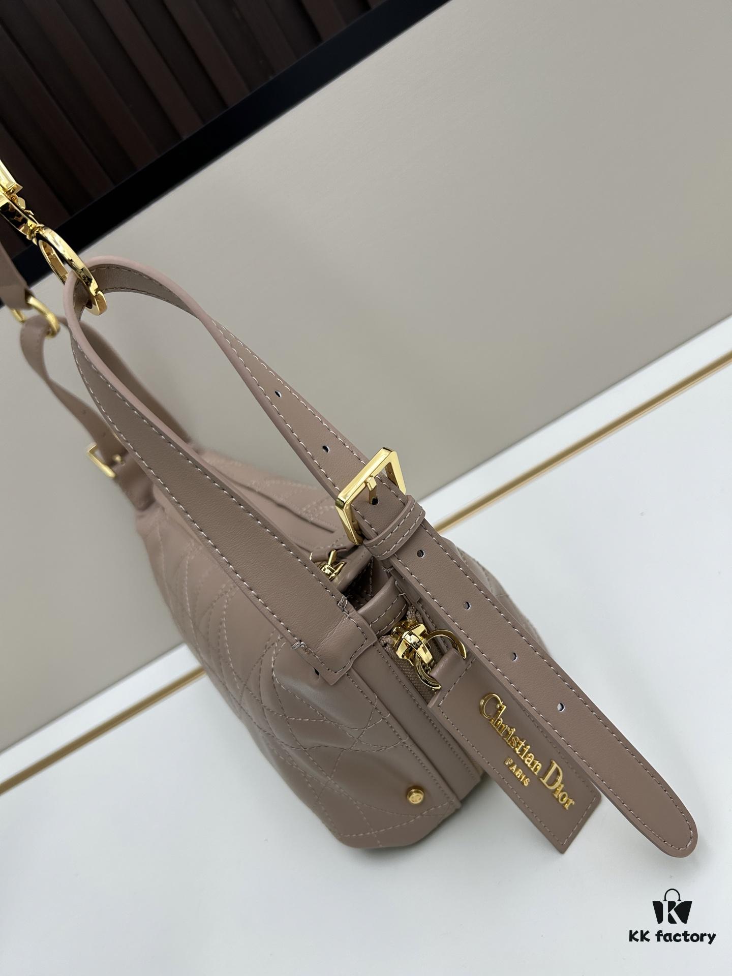 Large D-Journey Bag in Fabric with Leather Trim