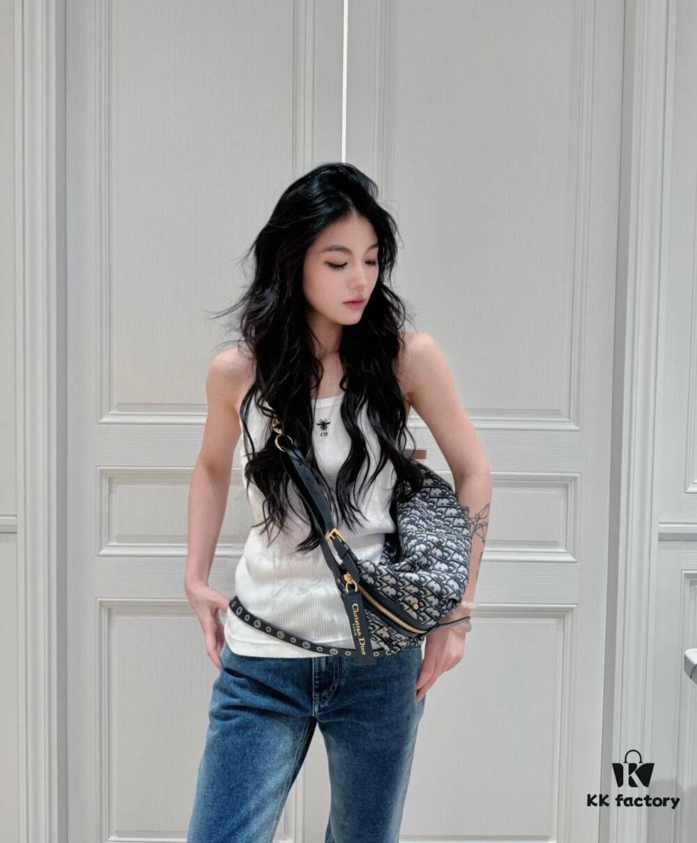 D-Journey Large Handbag in Blue Oblique Print Fabric