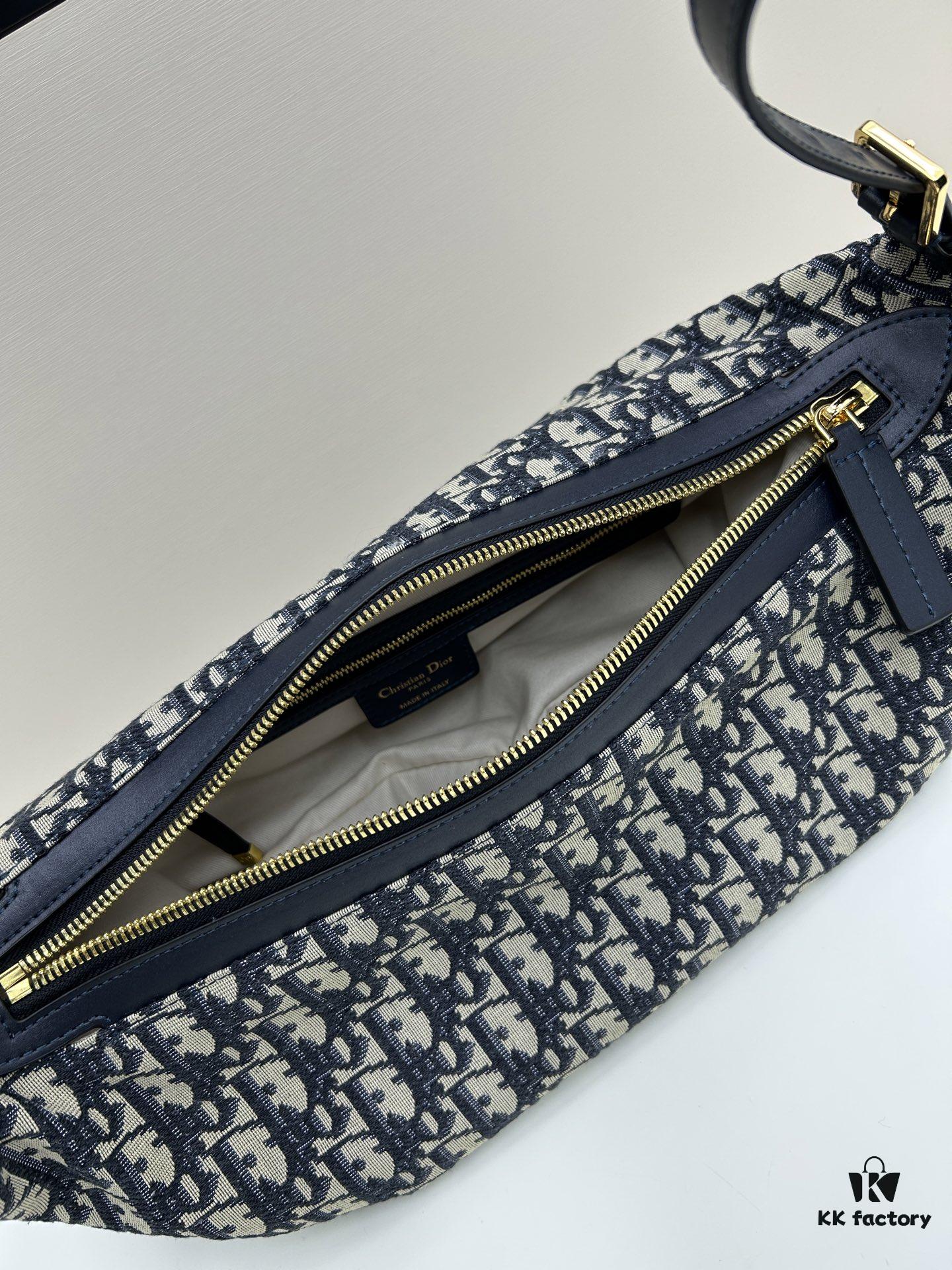 D-Journey Handbag in Blue Oblique Print Fabric – Large Size