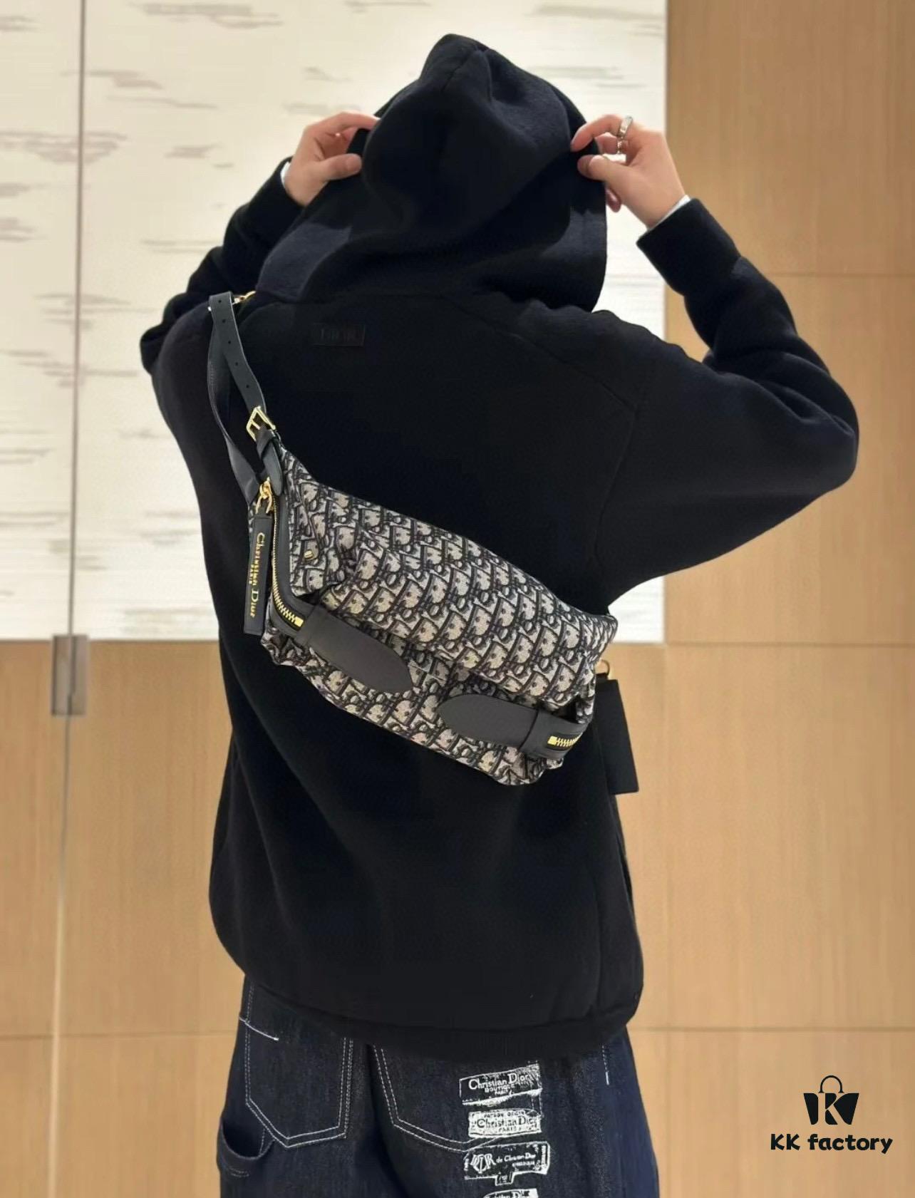 D-Journey Small Bag in Blue Oblique Print Fabric