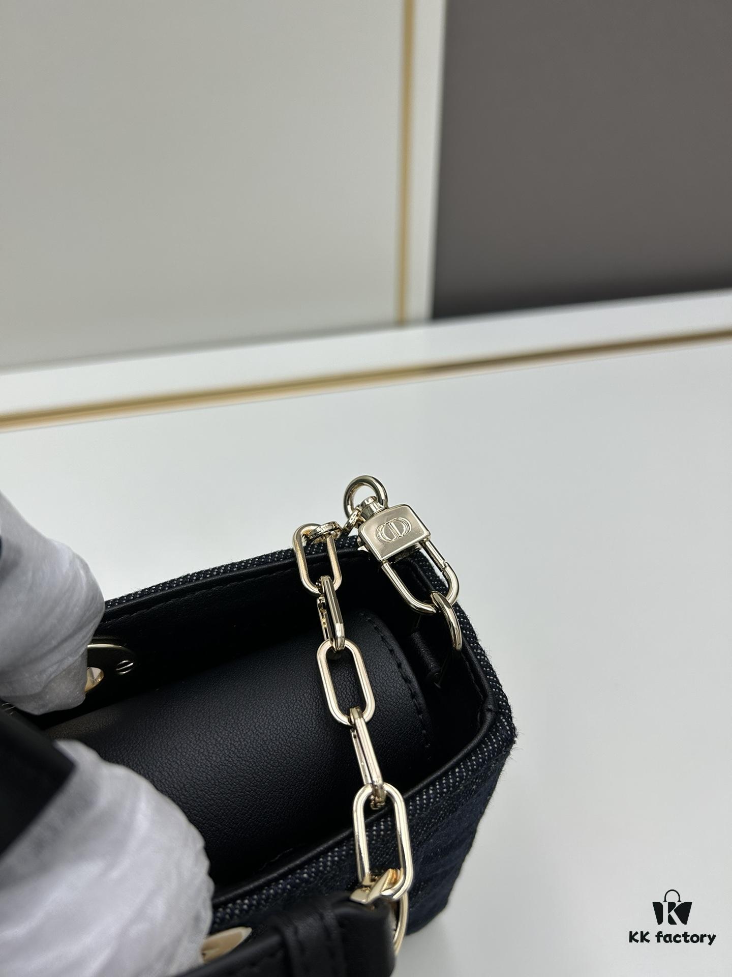 Dior Lady Dior Top-Grade Original Leather Five-Gusset Handbag in Black Cowhide with Graphic Cannage Pattern