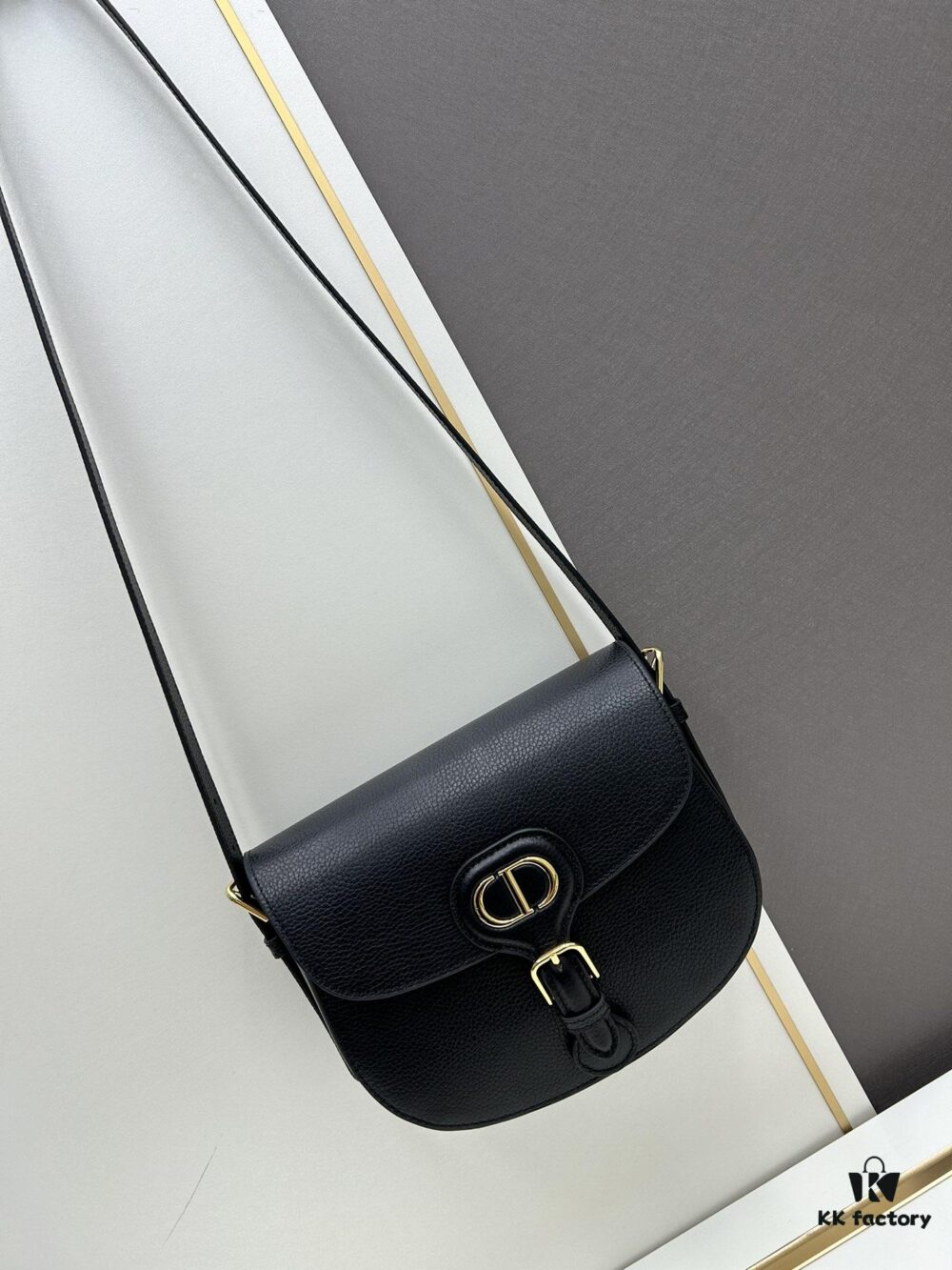 Dior Bobby Tofu Bag, Fall New Arrival Vintage Style Bag, Full-Grain Leather, Structured Silhouette with Vintage Calfskin Texture