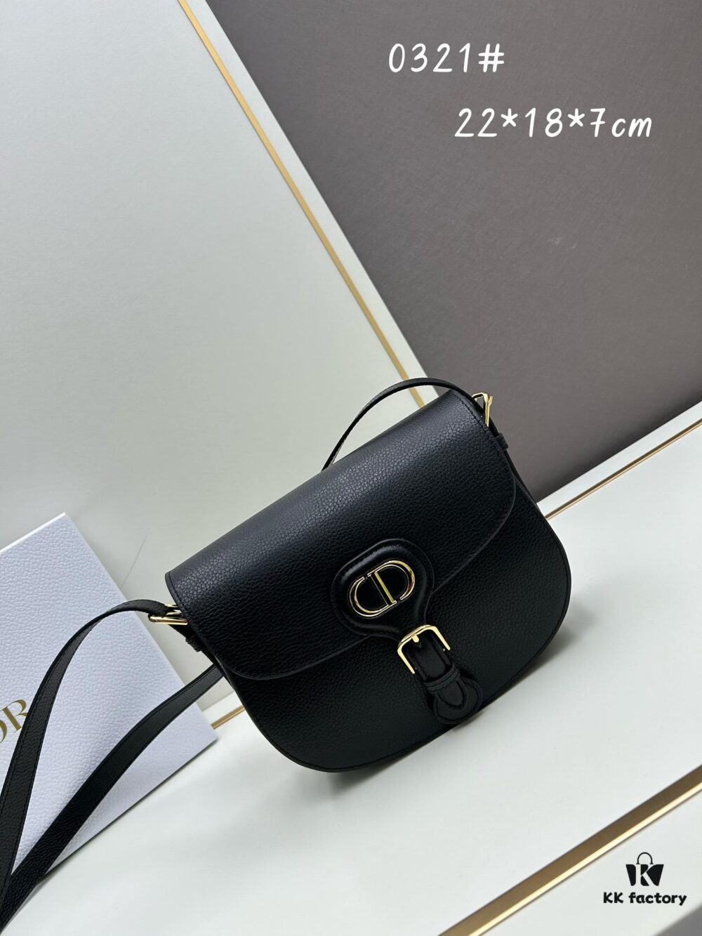 Dior Bobby Tofu Bag, Vintage Full-Grain Leather, 22-inch Size, Early Autumn New Retro Style
