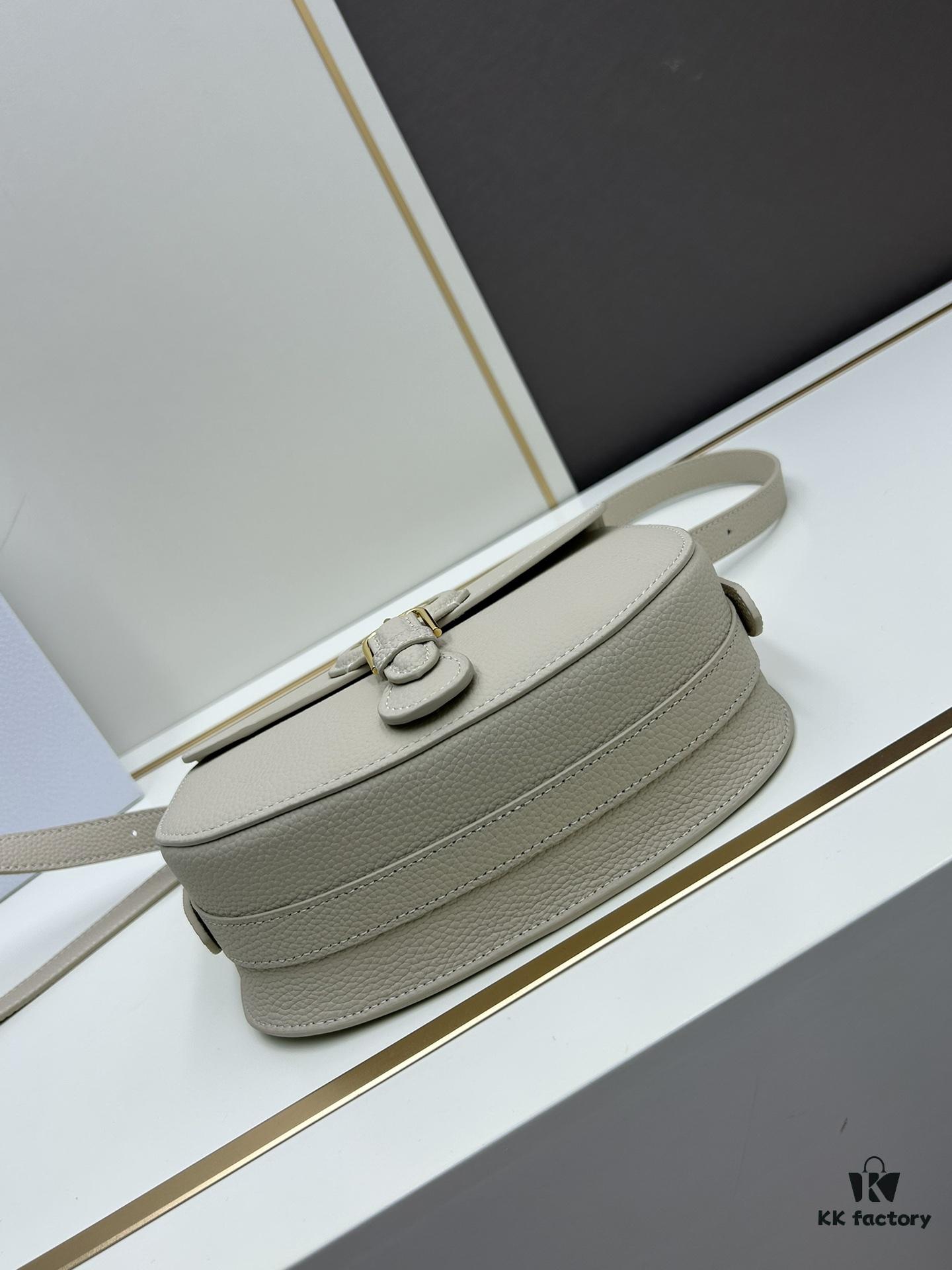 Dior Bobby Tofu Bag, 22 Size, Full-Grain Leather, Vintage Style