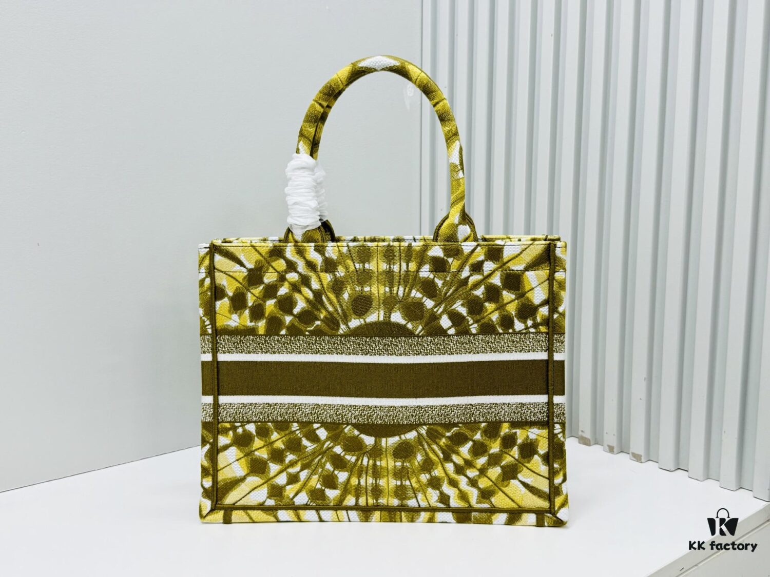 ️Thick Yarn Heavy Fabric Original Order Medium Size [Di0r Book Tote]