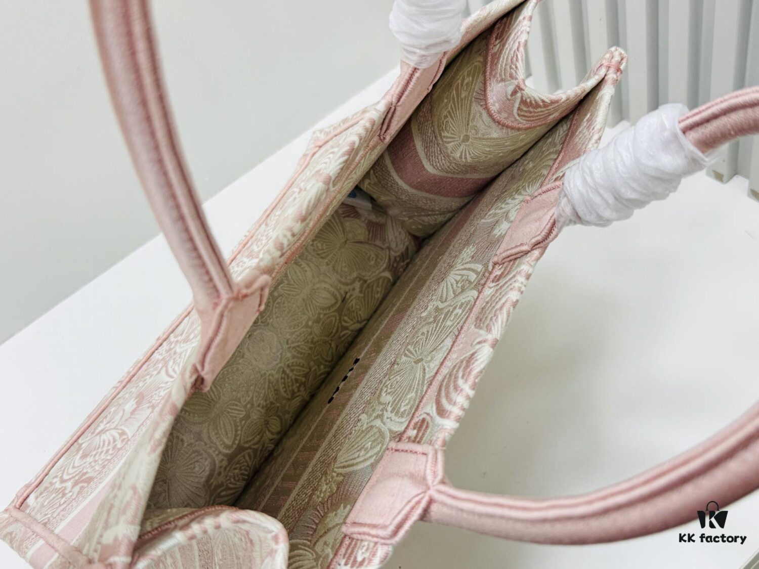 Thick Stitching, Heavy Fabric Original Order Medium Size [Di0r Book Tote]