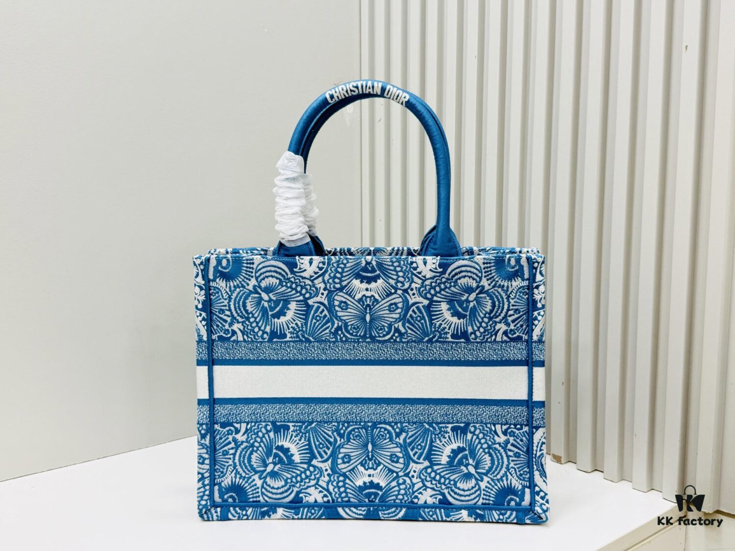 Thick Thread, Heavy Fabric Original Order Medium Size [Di0r Book Tote]