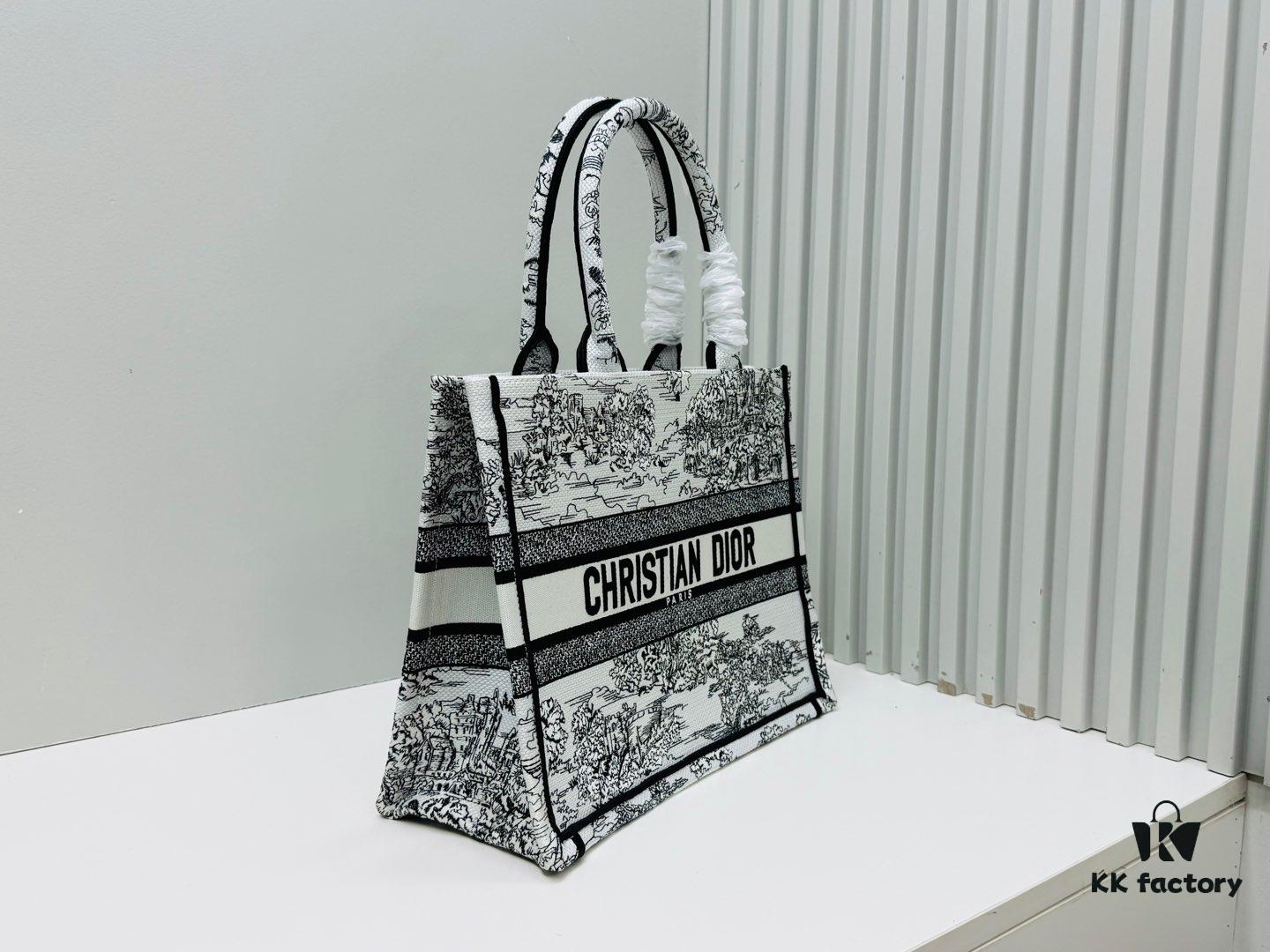 Thick Thread, Heavy Fabric Original Order Medium Size [Di0r Book Tote]