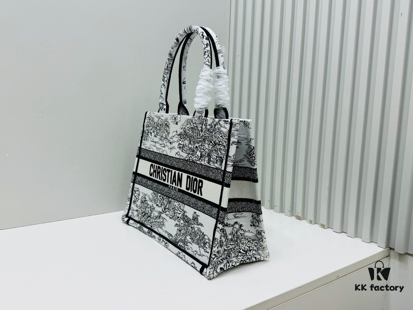 Thick Thread, Heavy Fabric Original Order Medium Size [Di0r Book Tote]