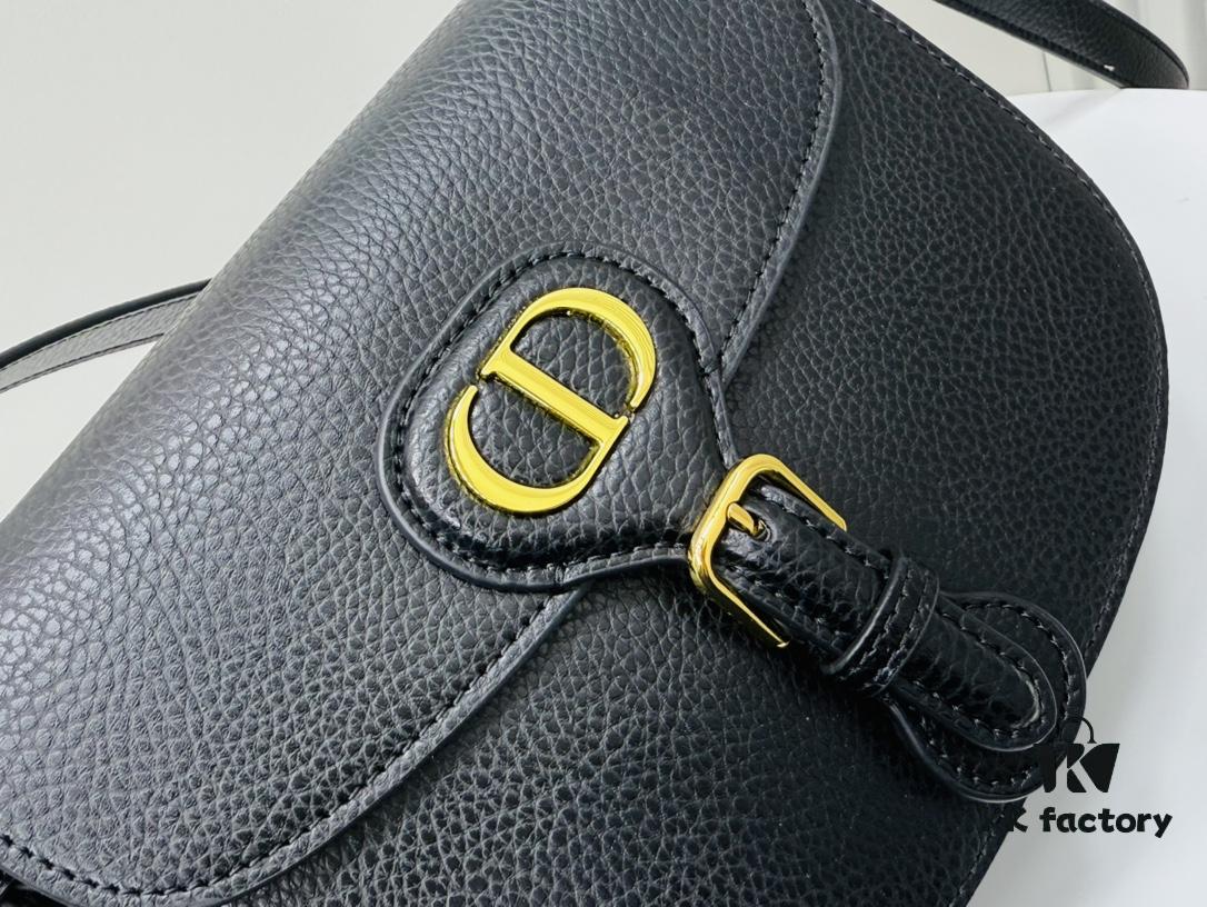 Litchi Grain Medium-sized Dior Bobby Bag 2024 Fall/Winter New Vintage Style