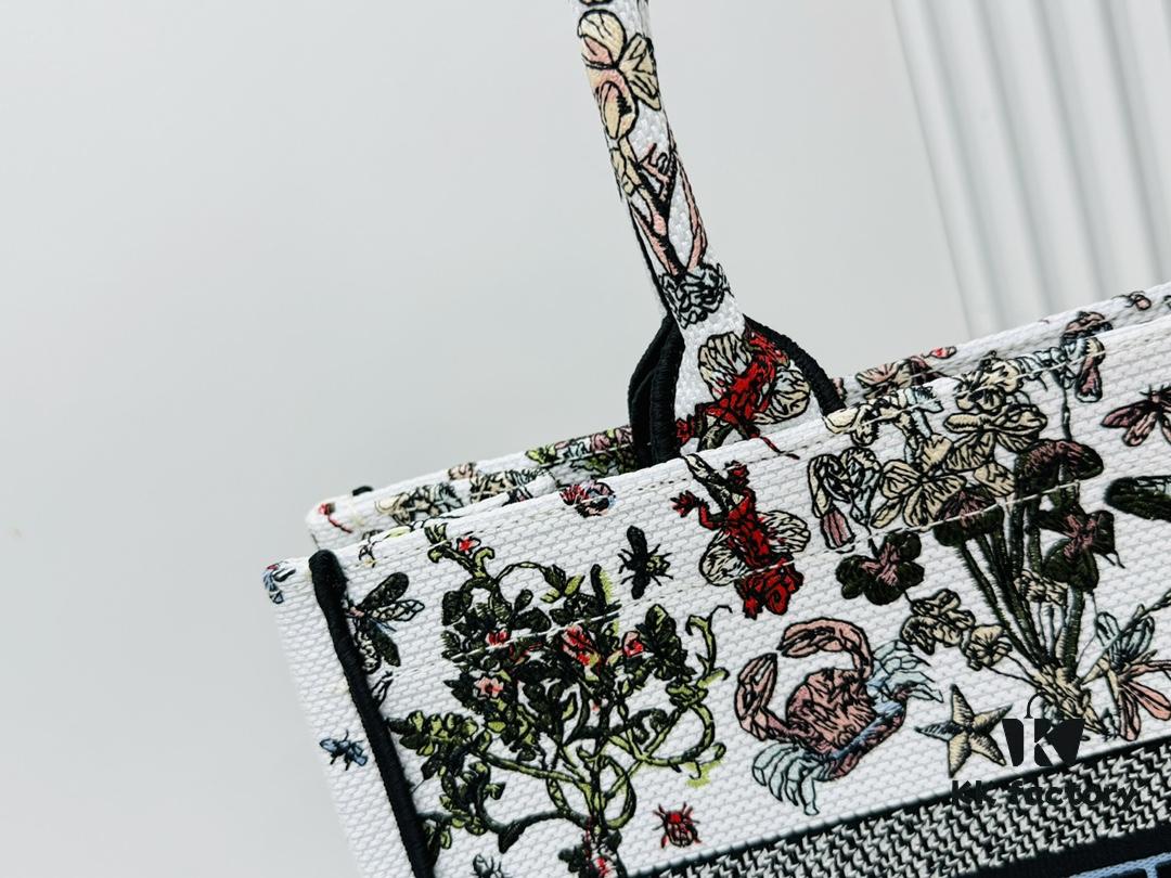 ️Thick Yarn Heavy Fabric Original Order Medium [Dior Book Tote]