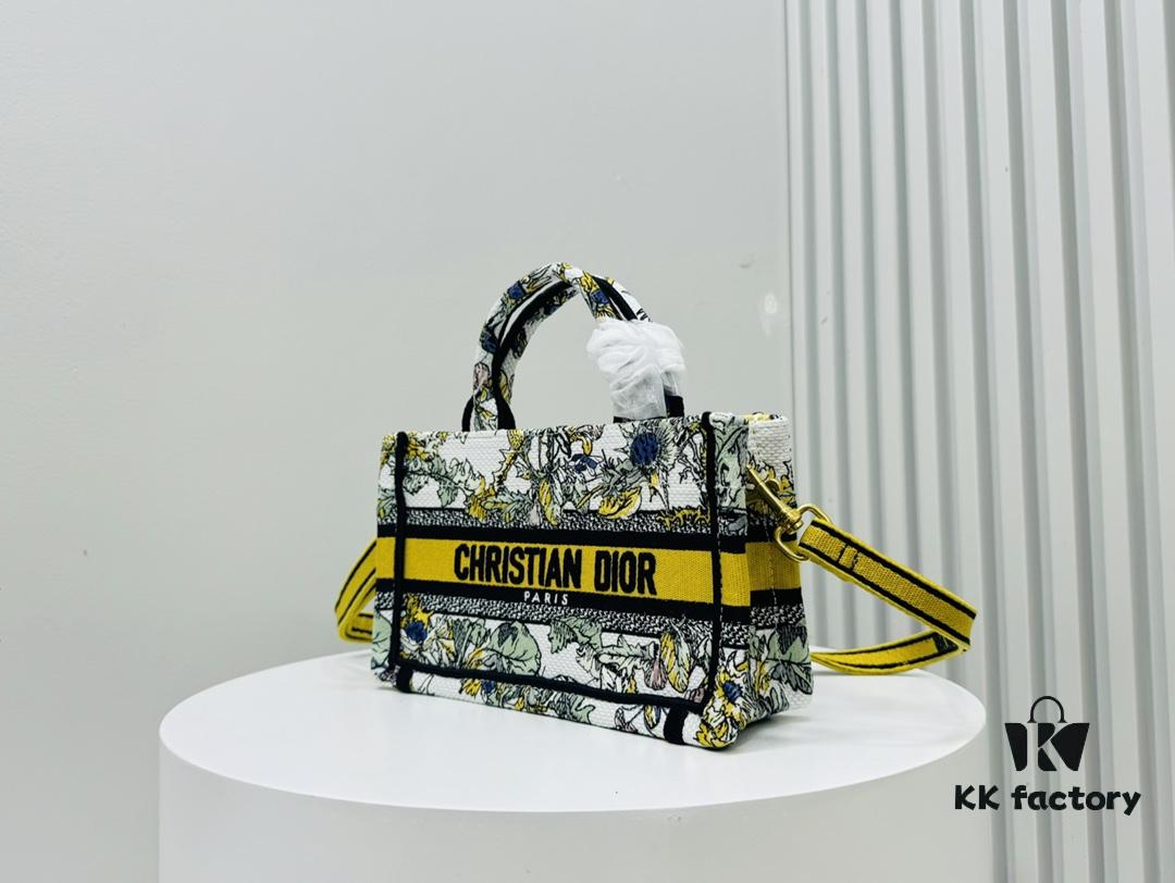 Ultra Mini Shoulder Strap DIOR Book Tote24 Spring Collection New Arrival