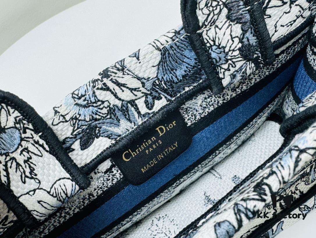 Super Mini Shoulder Strap DIOR Book Tote24 Spring Collection New Arrival