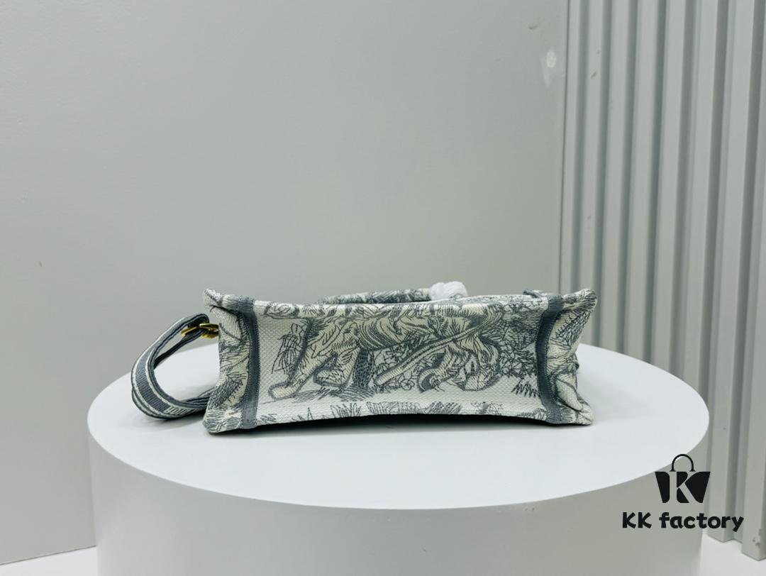 Ultra Mini Shoulder Strap DIOR Book Tote24 Spring Collection New Arrival